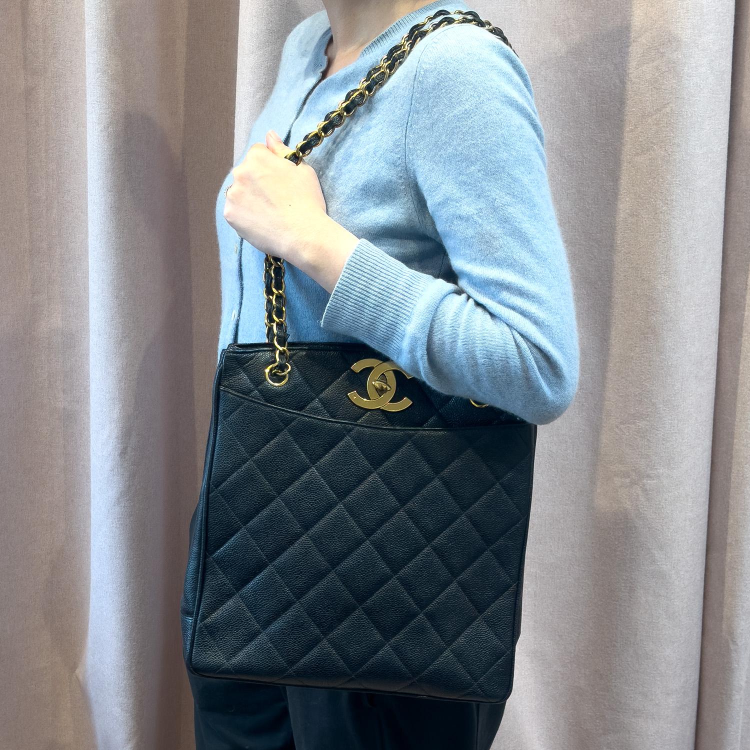 Chanel Vintage 1994 - 1996 Black Caviar Shoulder Tote Gold Hardware For Sale 16