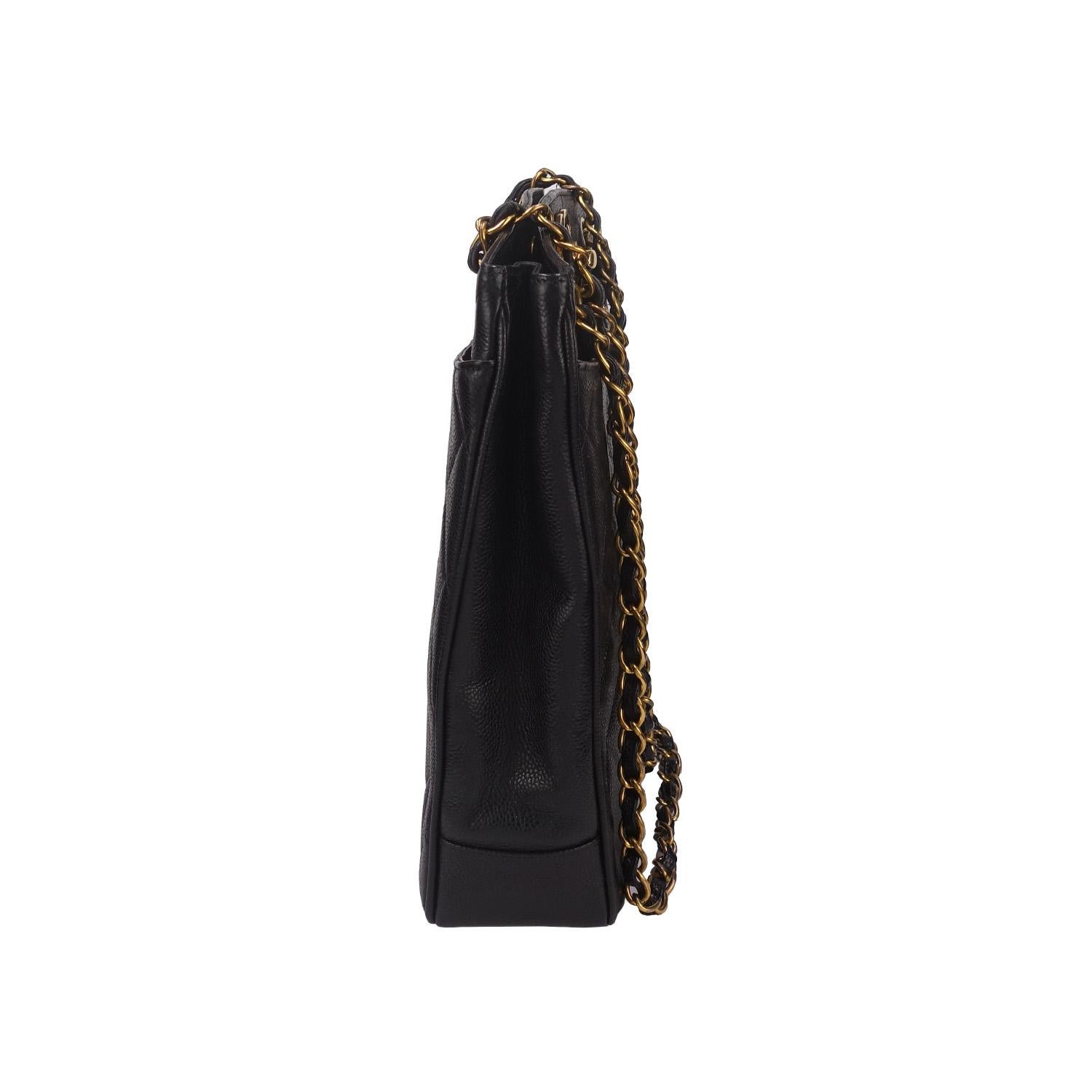 Chanel Vintage 1994 - 1996 Black Caviar Shoulder Tote Gold Hardware For Sale 1