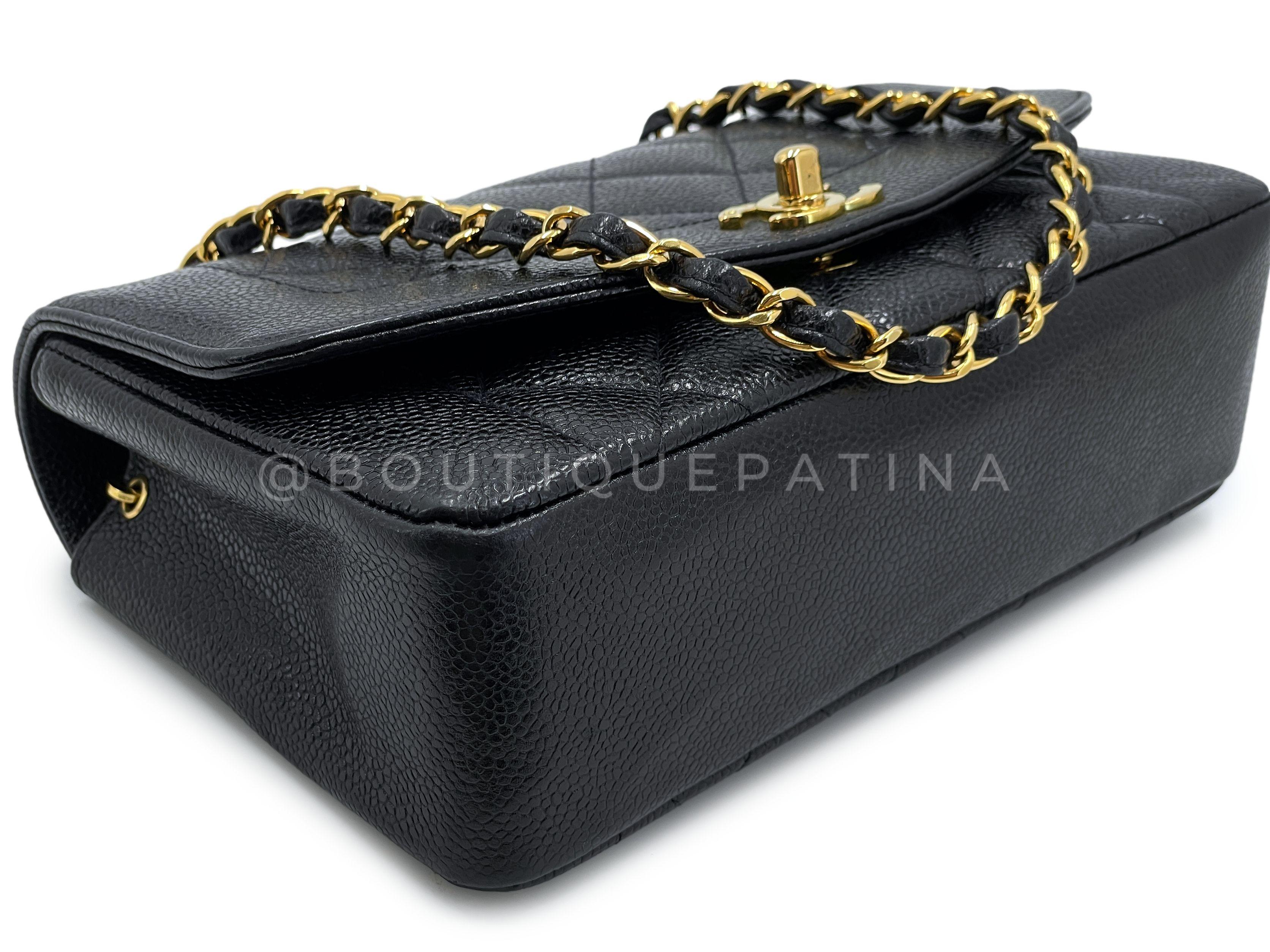 Chanel Vintage 1994 Black Caviar Petit sac à rabat Diana 24k GHW 67643 en vente 3
