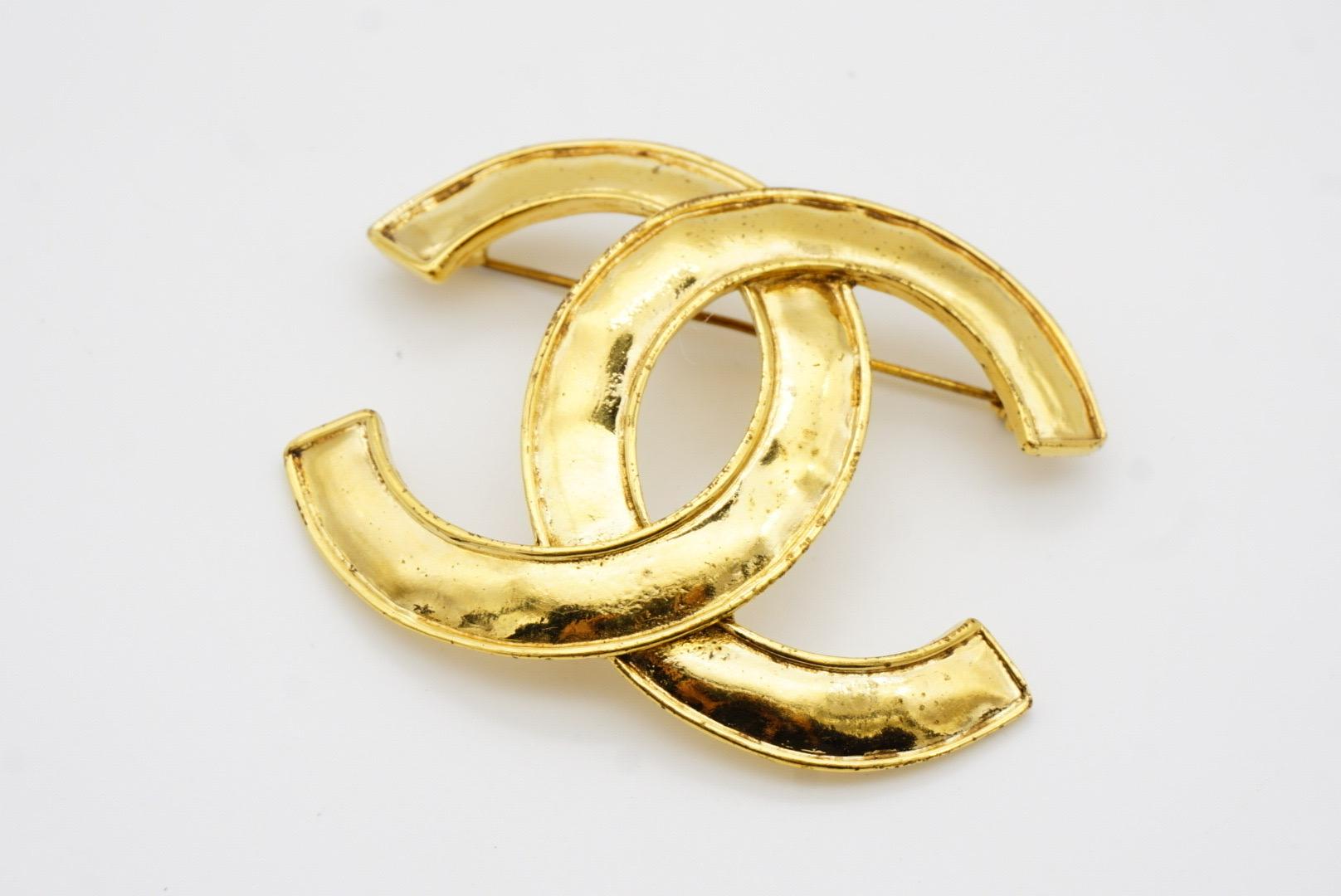 Chanel Vintage 1994 Coco Classic Iconic Timeless Large Glow CC Logo Gold Brooch 5