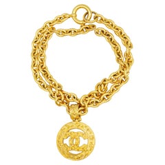 Chanel Vintage 1994 Gold Openwork Logo CC Coco Circle Medallion Long Necklace