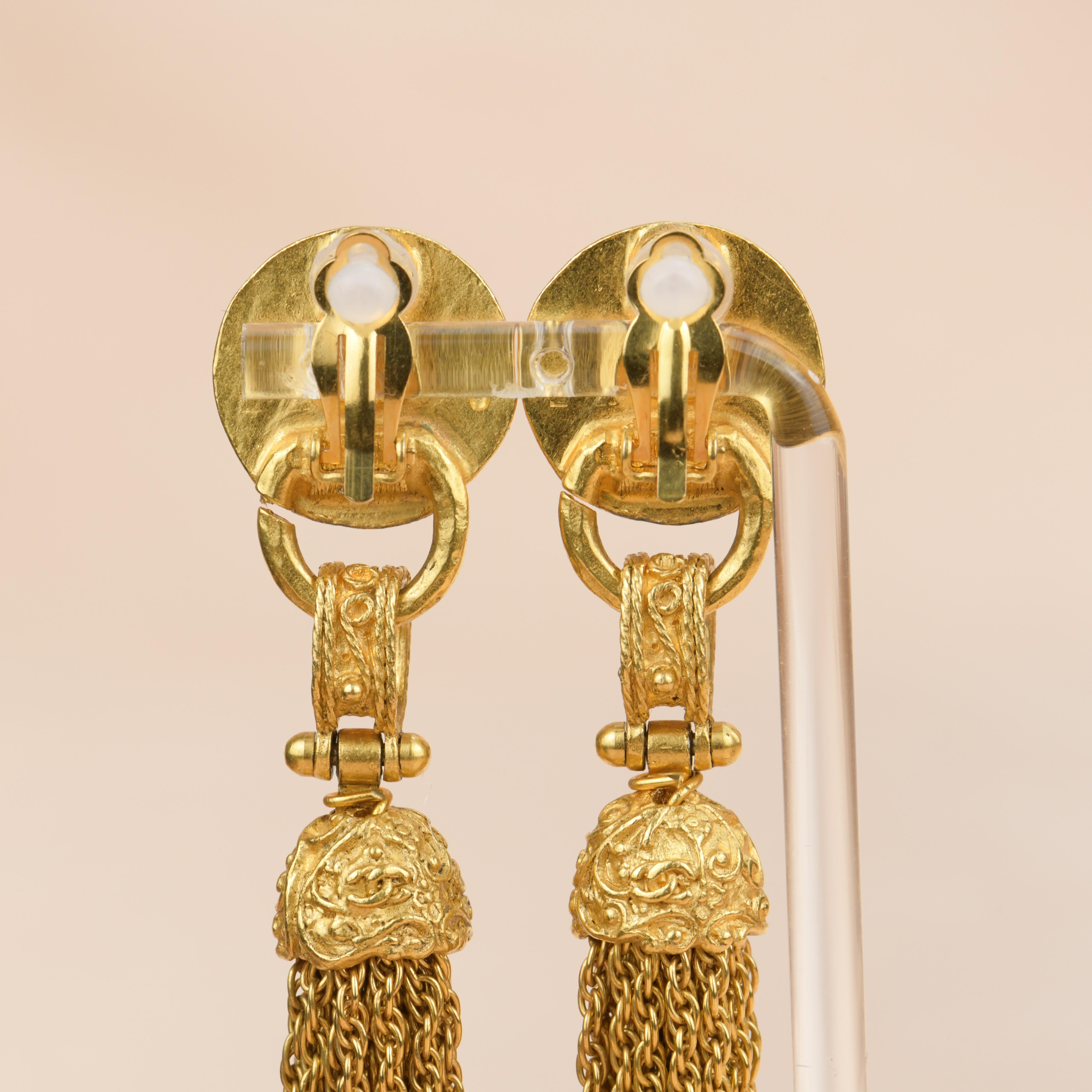 Bead CHANEL Vintage 1994 Gold Pearl Fringe Tassel Dangle Clip-On Earrings  For Sale