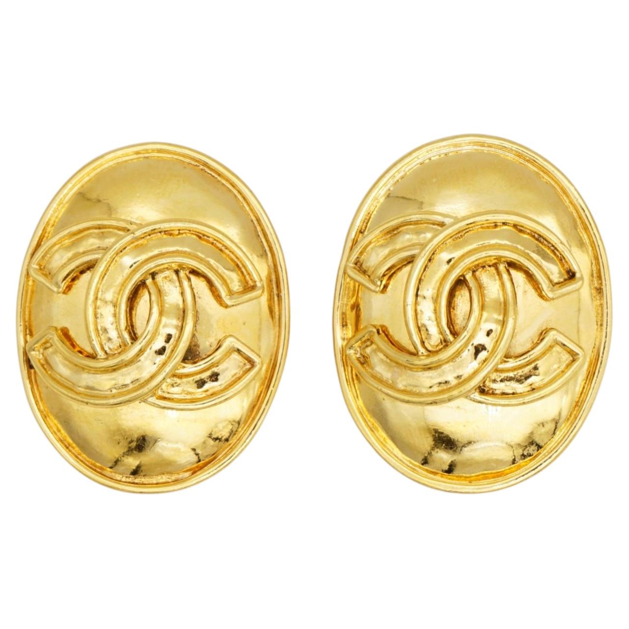 Pendientes Chanel Vintage de 1994, icónicos y exclusivos, unisex, grandes, ovalados, con el logotipo CC de Coco en dorado