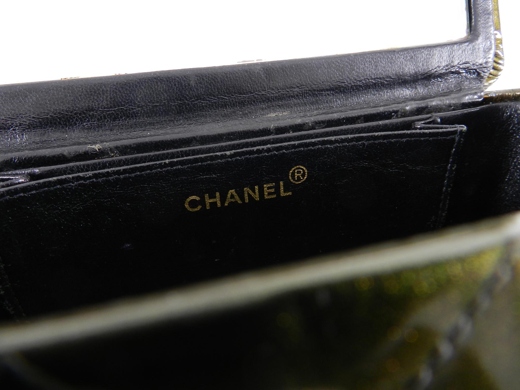 Chanel Vintage 1994 Olive Green Patent Vanity Case Bag 5