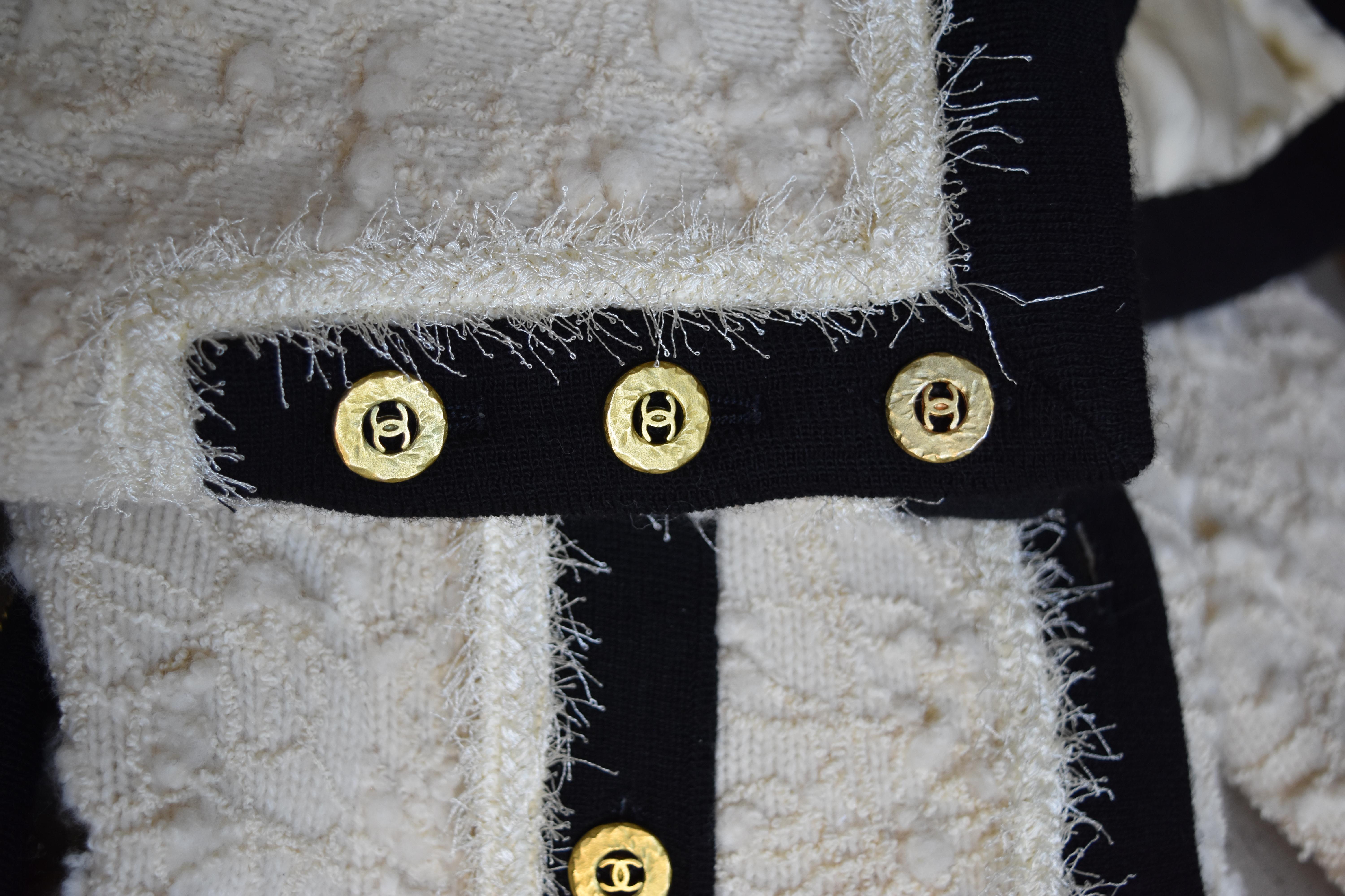 Chanel Vintage 1994 Runway Most Wanted Jackets 38 Excellent Condition In Excellent Condition For Sale In Merced, CA