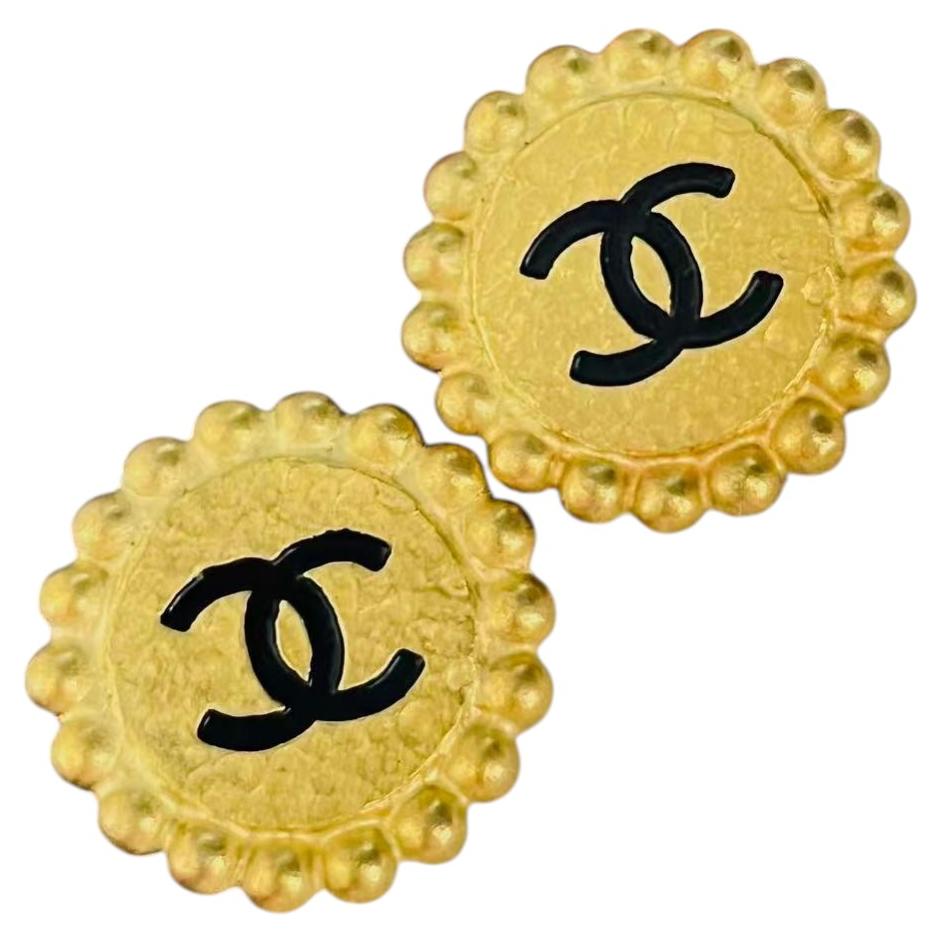 Chanel Vintage 1994 Unisex Iconic Gold Black Coco Dots Round Circle Earrings For Sale