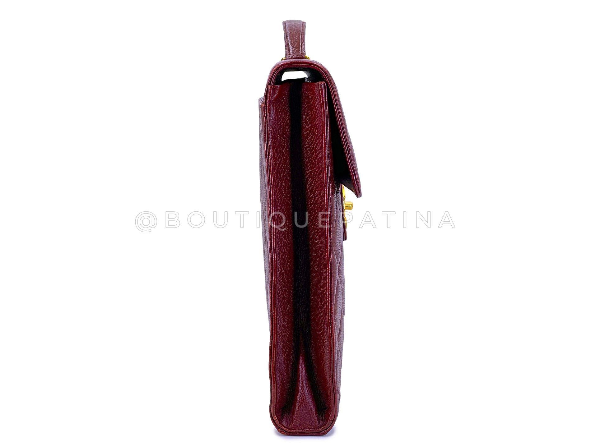Chanel Vintage 1994 Wine Burgundy Caviar Briefcase Tote Bag 24k GHW 68743 Excellent état - En vente à Costa Mesa, CA