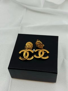 Chanel Vintage 1995 Gold CC Clip On Dangle Earrings