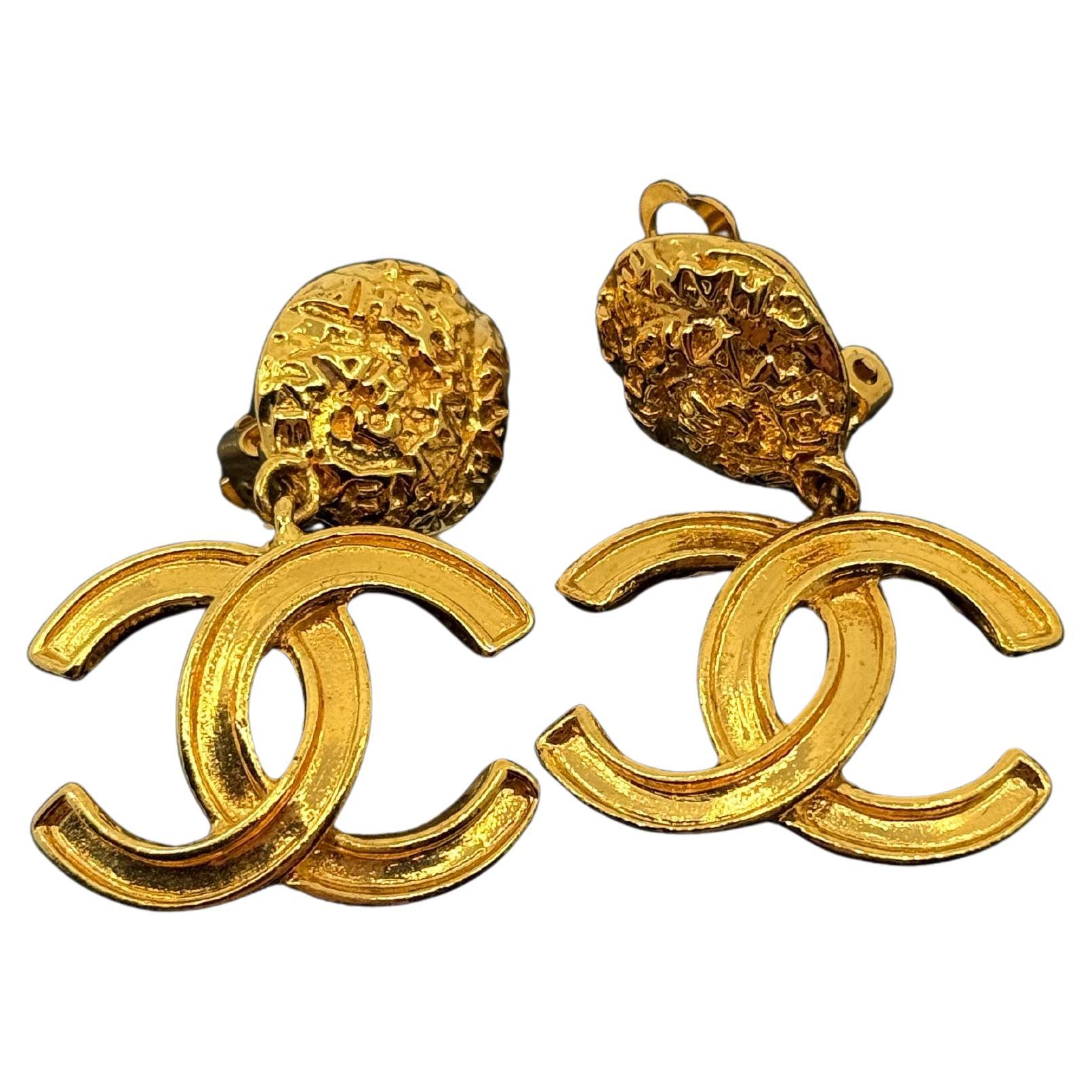 Orecchini a pendente Chanel Vintage 1995 Oro CC