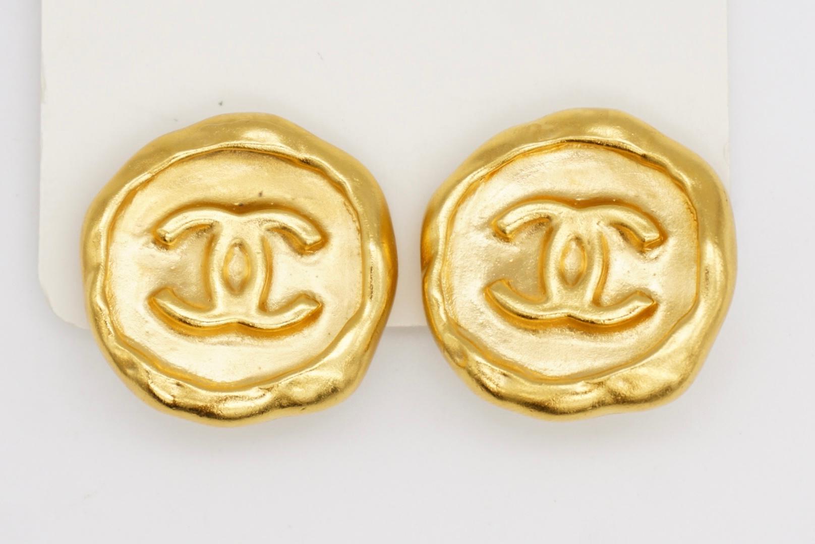 Chanel Vintage 1995 Large CC Coco Logo Abnormal Circle Round Badge Earrings For Sale 2
