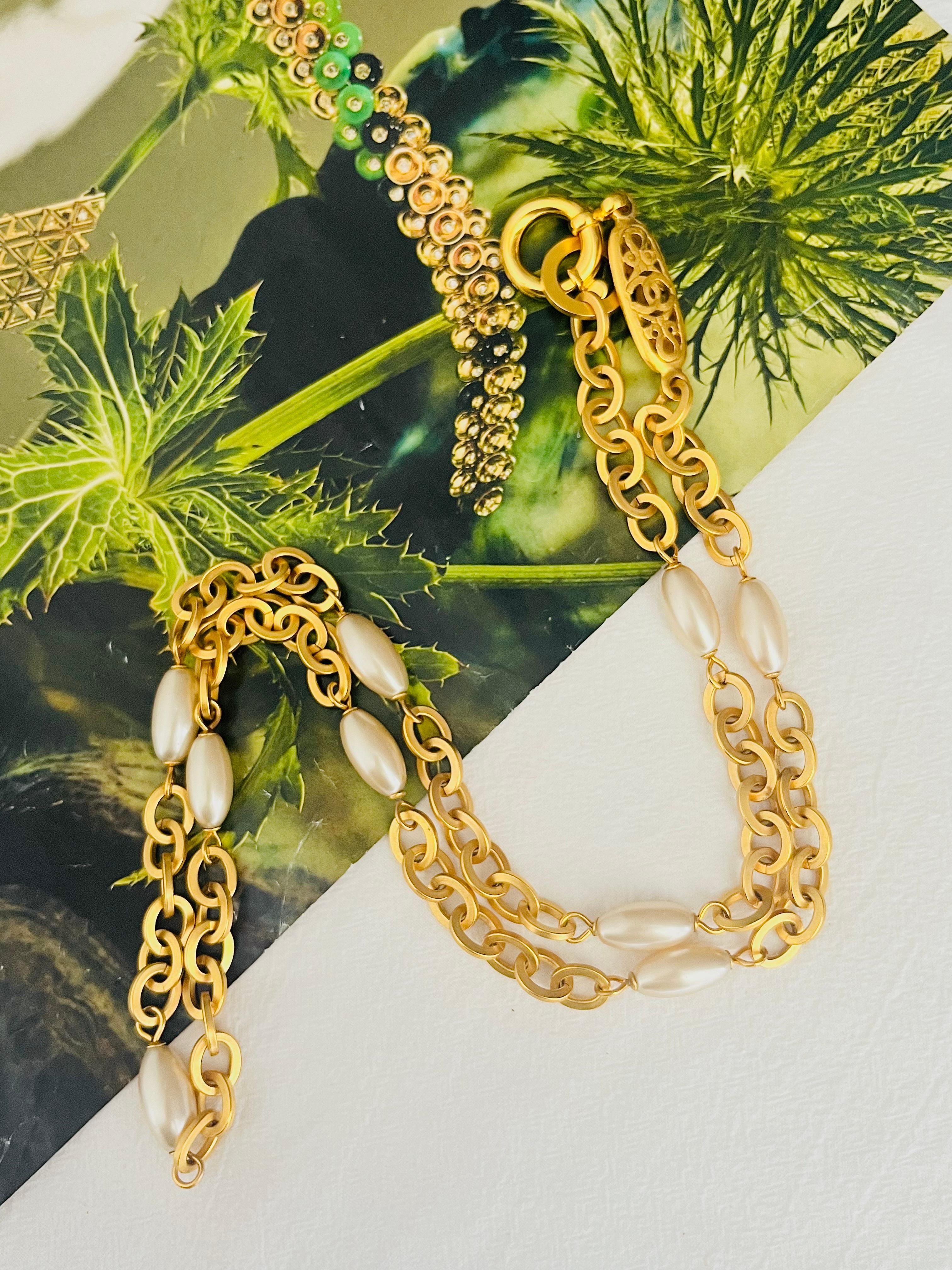 Art Deco Chanel Vintage 1995 Long Oval Pearls CC Logo Coco Chain Link Versatile Necklace For Sale