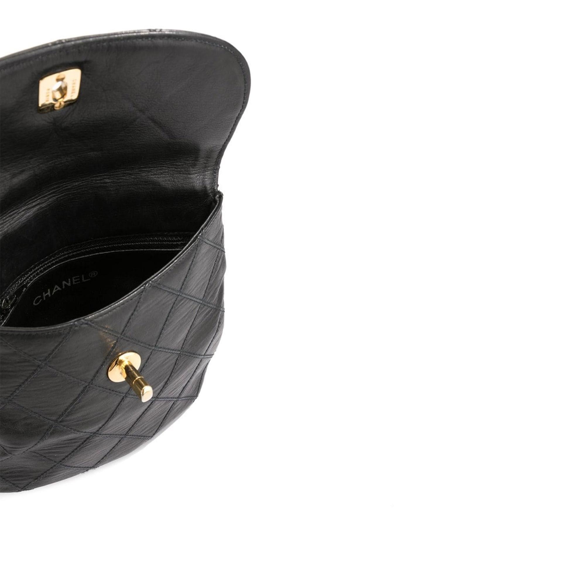 Black Chanel 1995 Vintage Rare Quilted Calfskin Waist Pouch Fanny Pack Belt Bum Bag For Sale