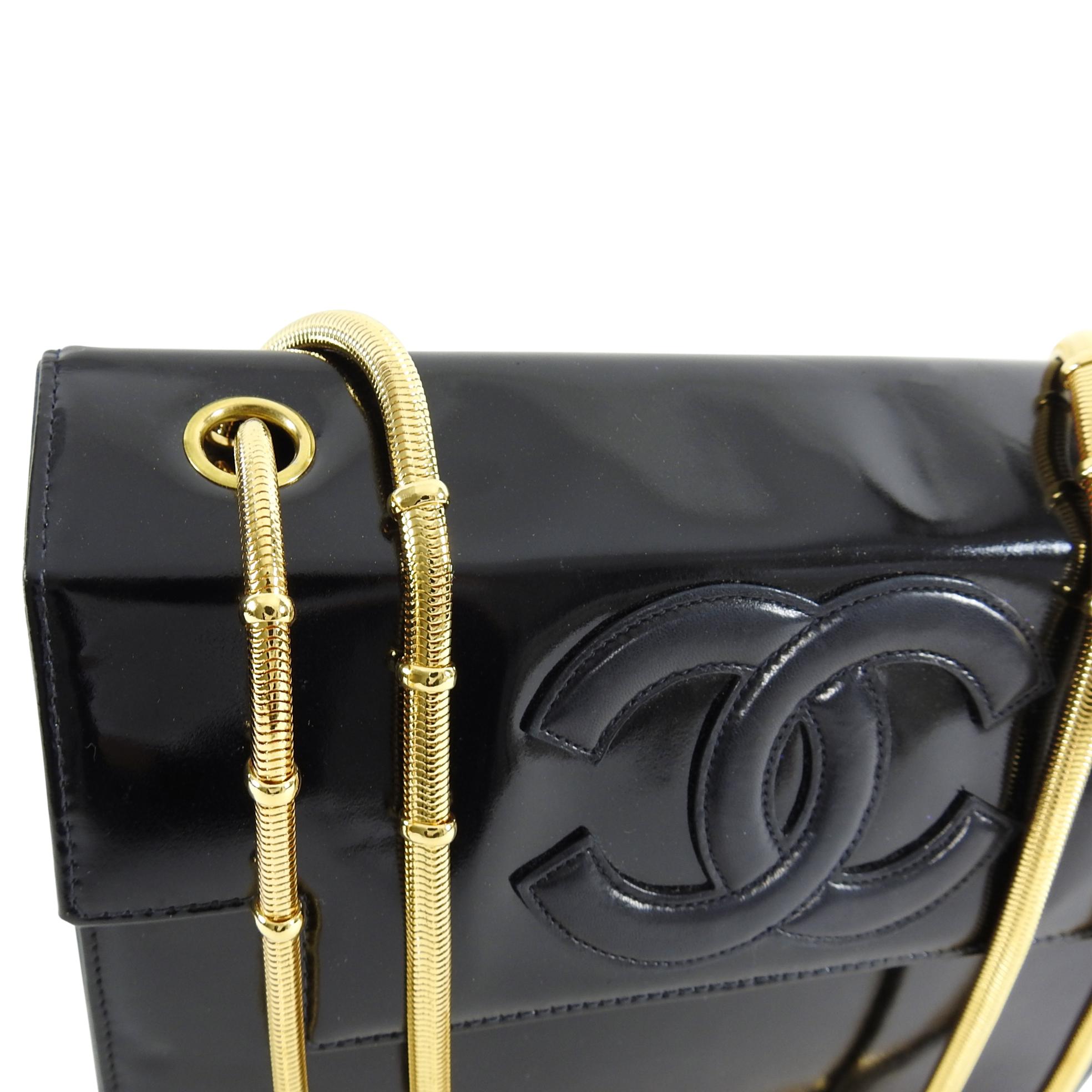 Chanel Vintage 1996 Black Patent CC Logo Bag with Double Gold Snake Chain 2