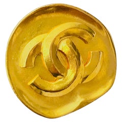 Chanel Vintage 1996 Unisex Gold Abnormal Round Relief CC Coco Chunky Brooch