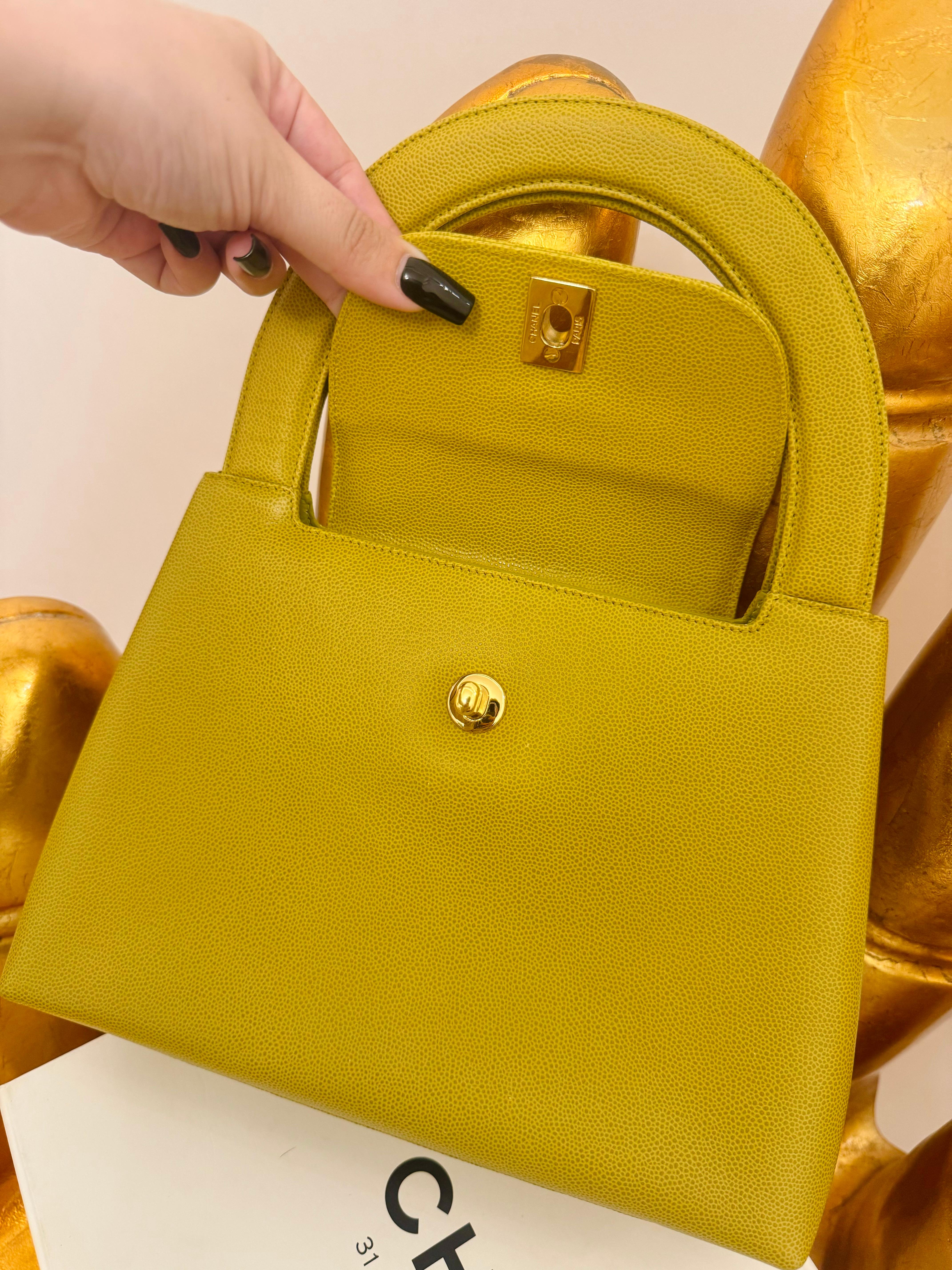 Chanel vintage 1997-1999 Green limon caviar top handle Kelly bag For Sale 12