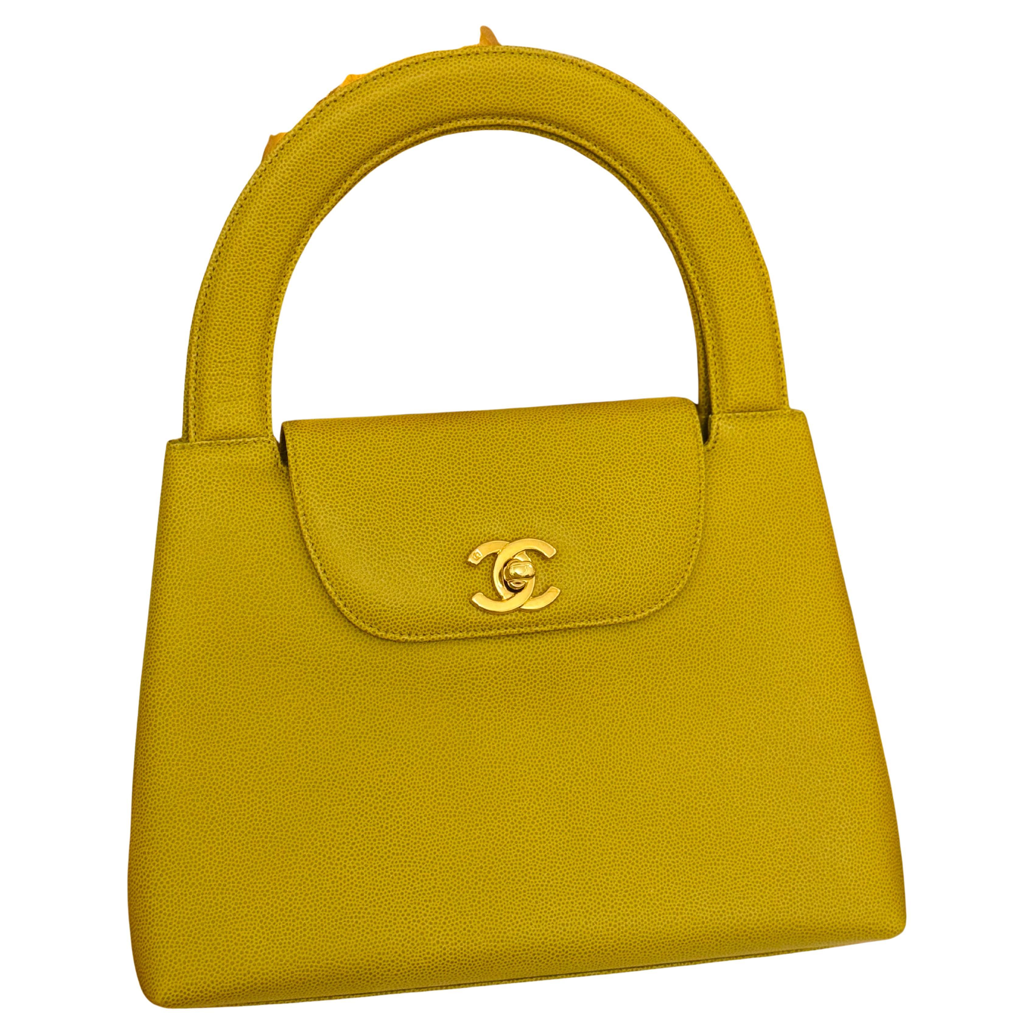 Chanel vintage 1997-1999 Green limon caviar top handle Kelly bag For Sale