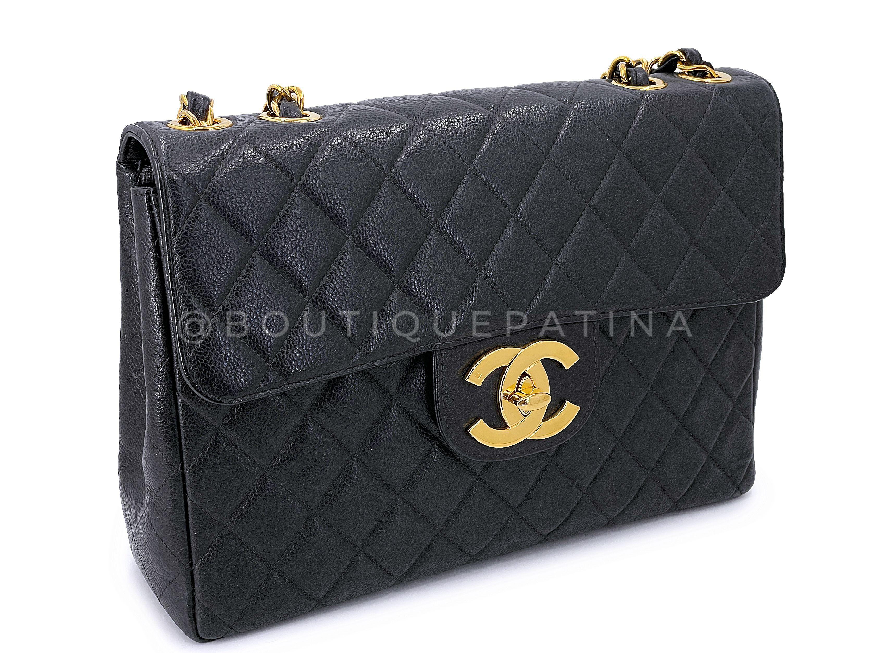 Chanel Vintage 1997 Black Caviar Jumbo Classic Flap Bag 24k GHW 67441 In Excellent Condition For Sale In Costa Mesa, CA