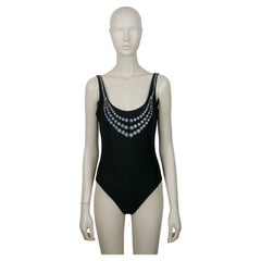 CHANEL Vintage 1997 Maillot de bain une pièce noir avec perles imprimées Trompe L'oeil