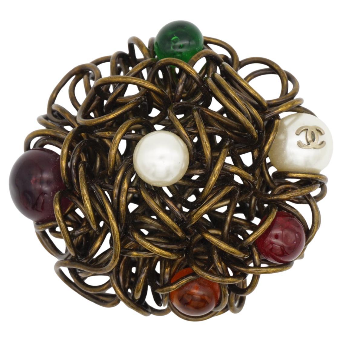 Chanel Vintage 1997 Gripoix Logo CC Red Green Purple Pearls Birds Nest Brooch For Sale