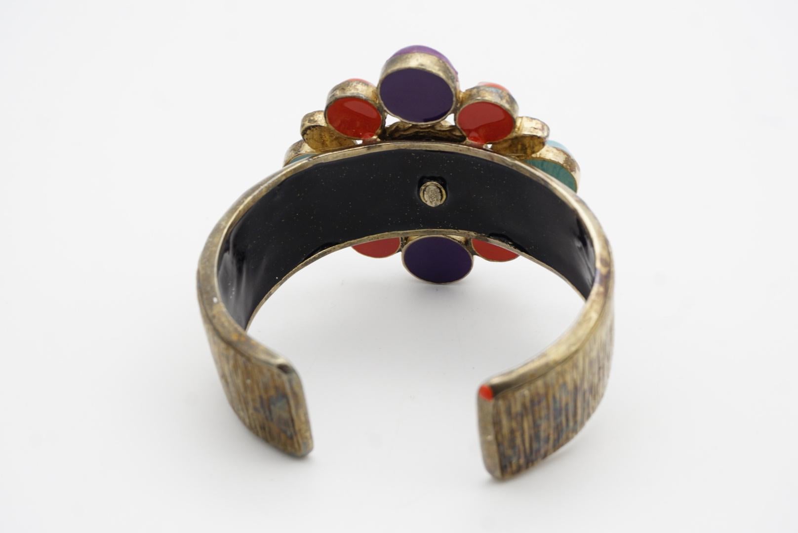 Chanel Vintage 1997 Croce di Malta CC Logo Cristalli Turchese Rosso Bracciale Bangle in vendita 8