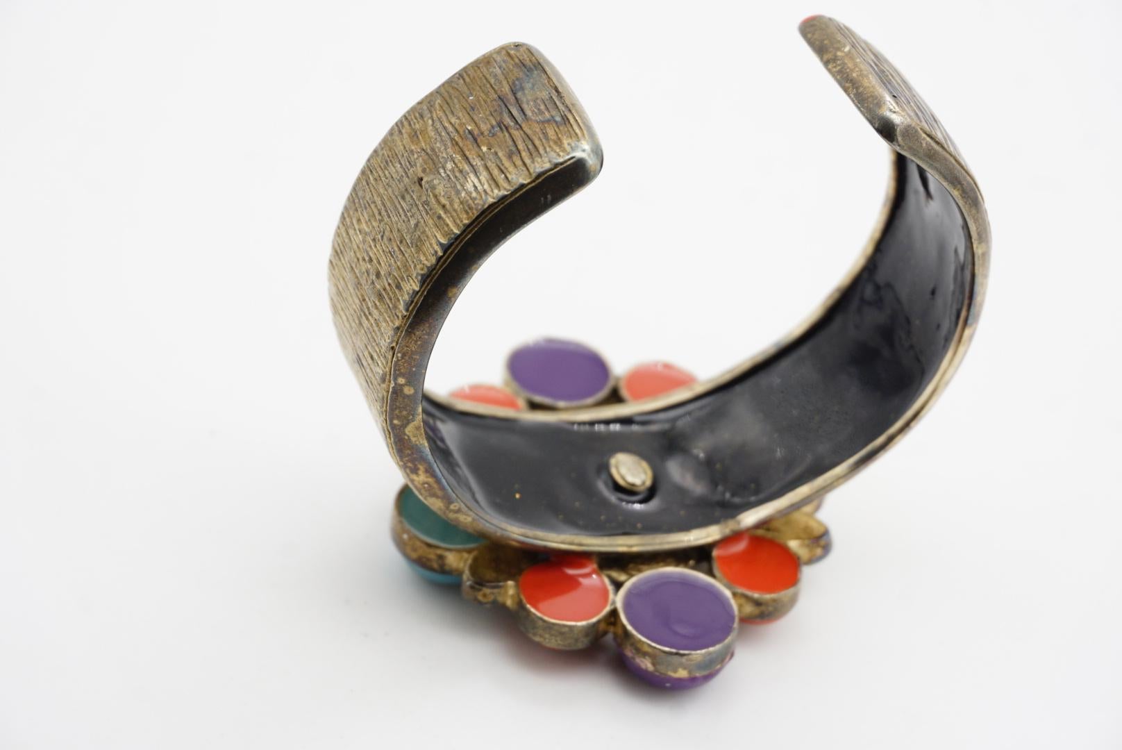 Chanel Vintage 1997 Croce di Malta CC Logo Cristalli Turchese Rosso Bracciale Bangle in vendita 9