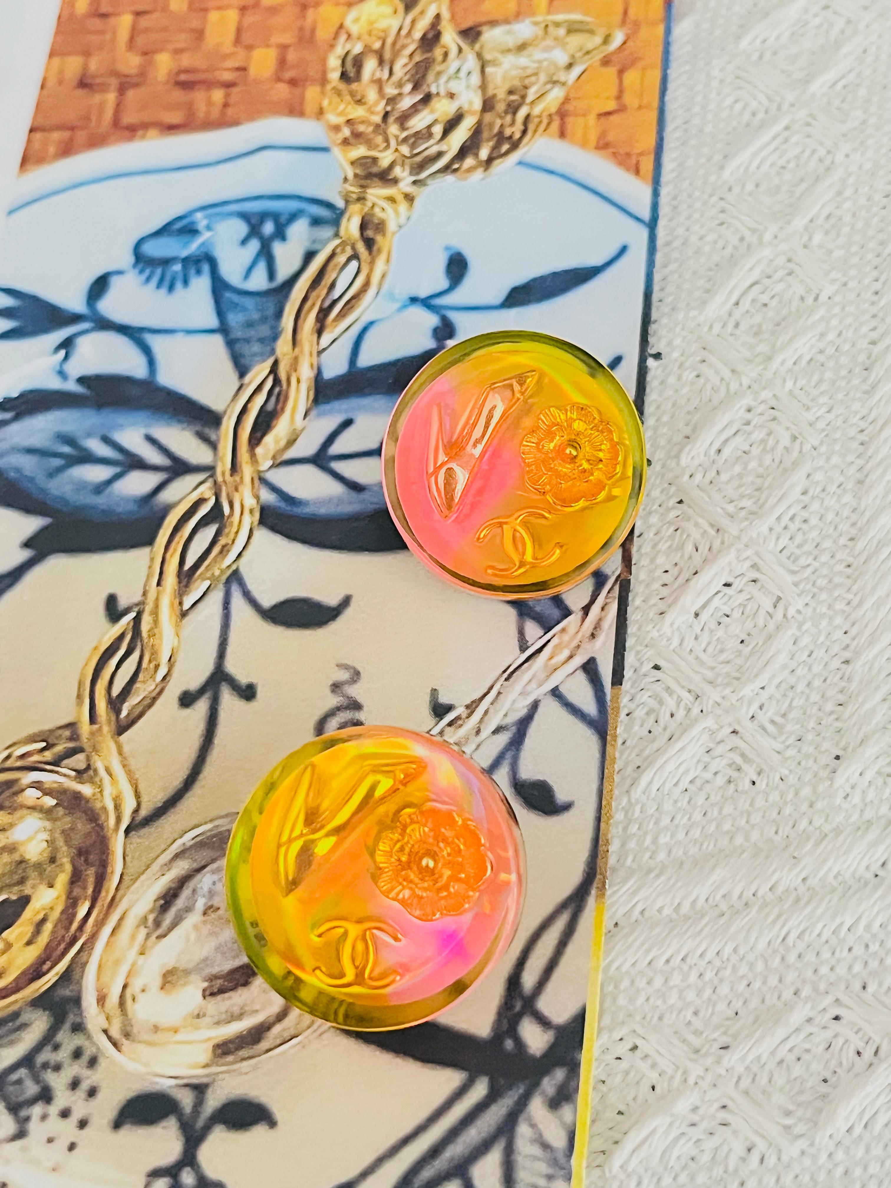 Chanel Vintage 1997 Orange Aurora Logo CC Camellia Heels Round Clip Earrings In Good Condition For Sale In Wokingham, England
