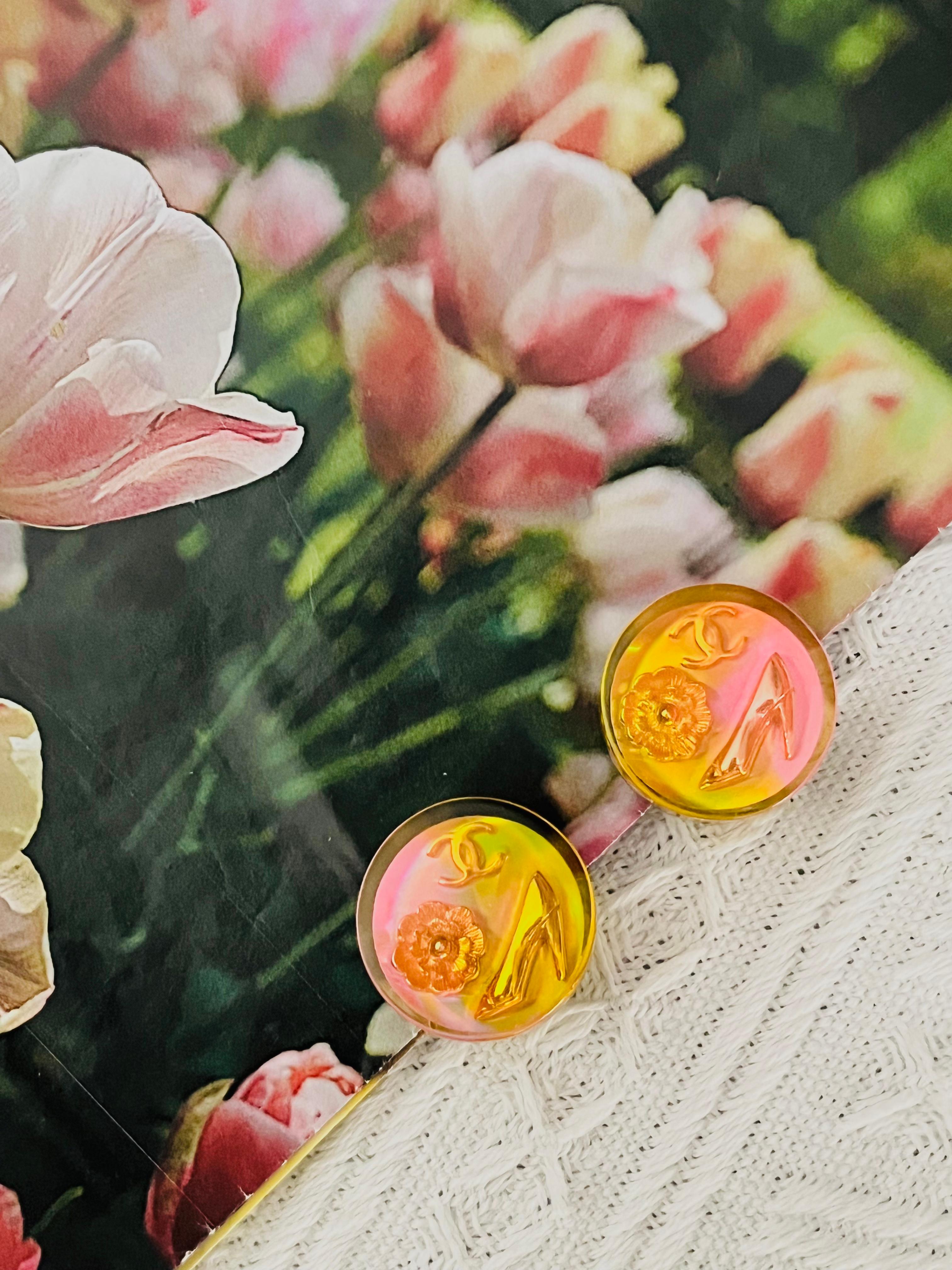 Chanel Vintage 1997 Orange Aurora Logo CC Camellia Heels Round Clip Earrings In Good Condition For Sale In Wokingham, England