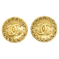 Chanel Vintage 1997 Rare Iconic Lace Ruffles Gold Round Circle Logo CC Earrings