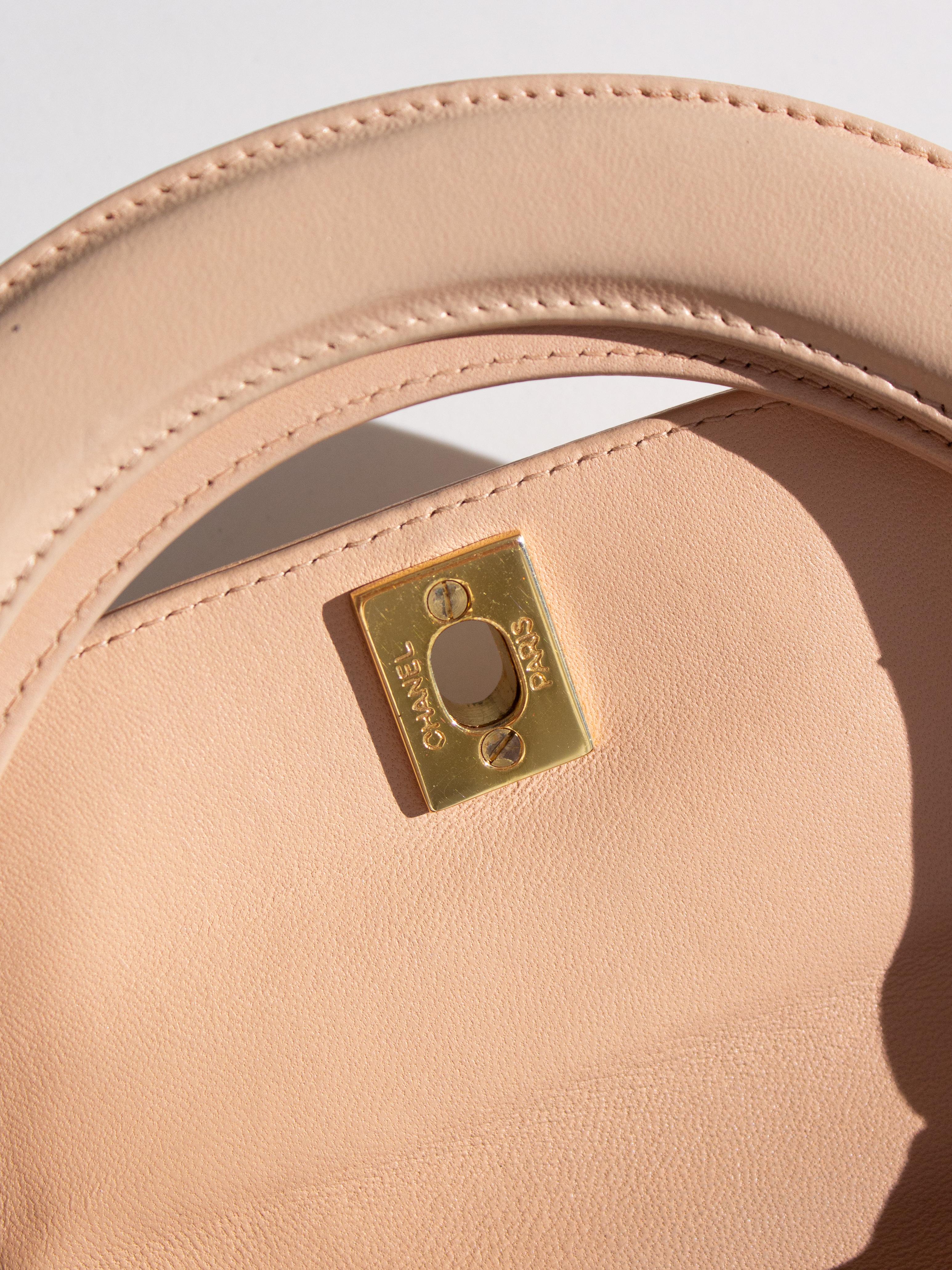Chanel Vintage 1998 Kelly  Pink Nude Lambskin 24K Gold Top Handle Bag For Sale 6
