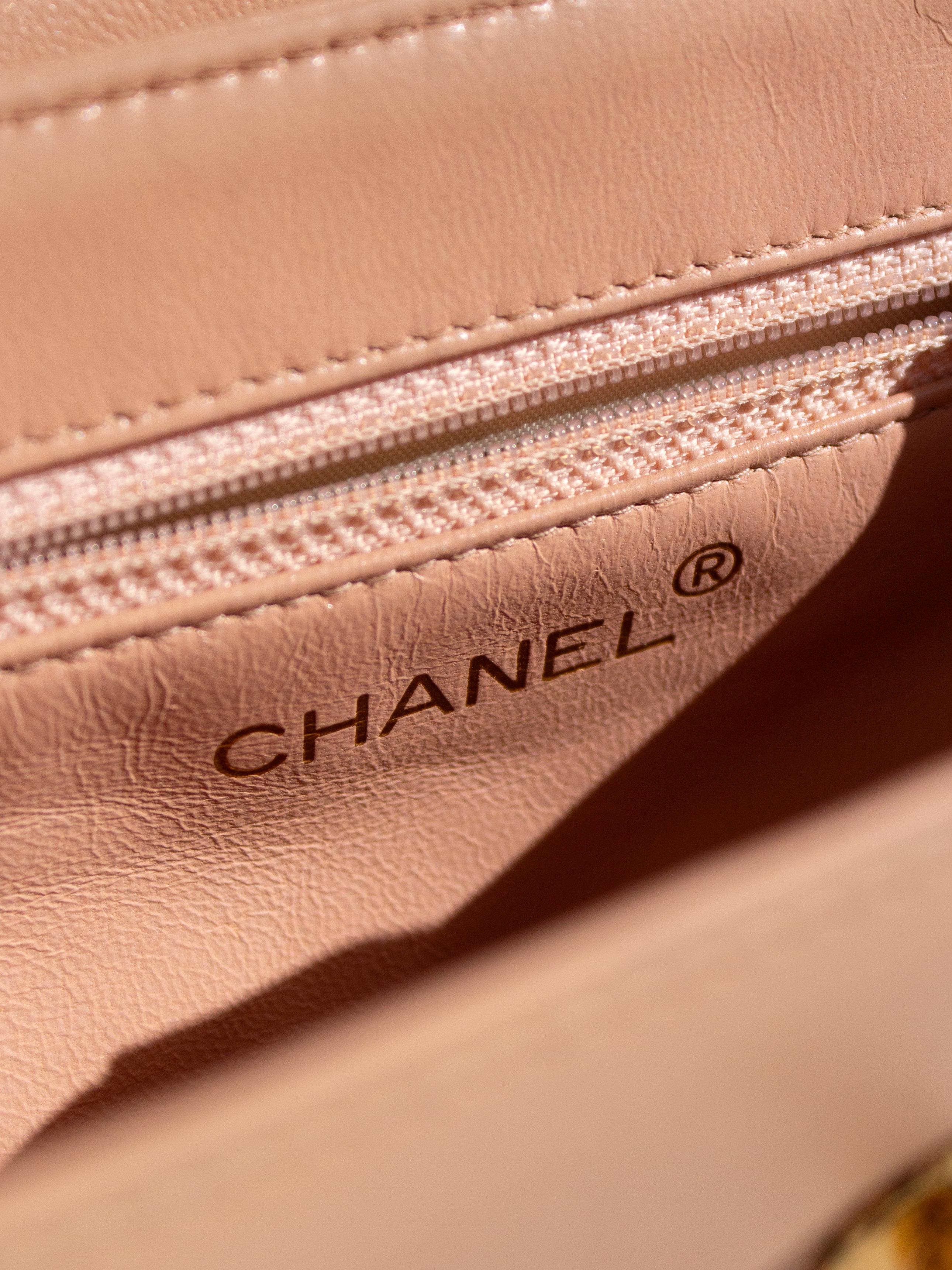 Chanel Vintage 1998 Kelly  Pink Nude Lambskin 24K Gold Top Handle Bag For Sale 10