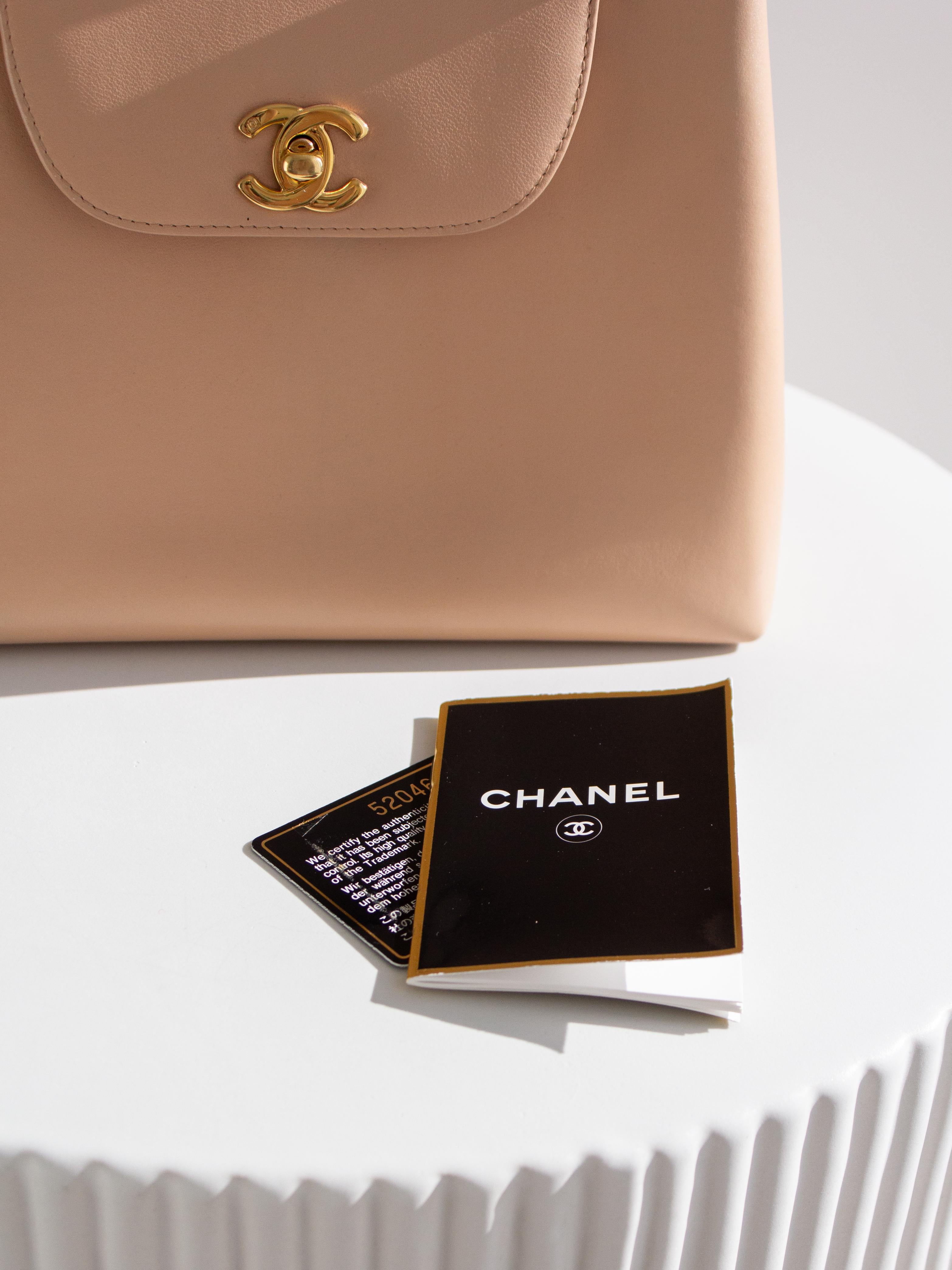 Chanel Vintage 1998 Kelly  Pink Nude Lambskin 24K Gold Top Handle Bag For Sale 12