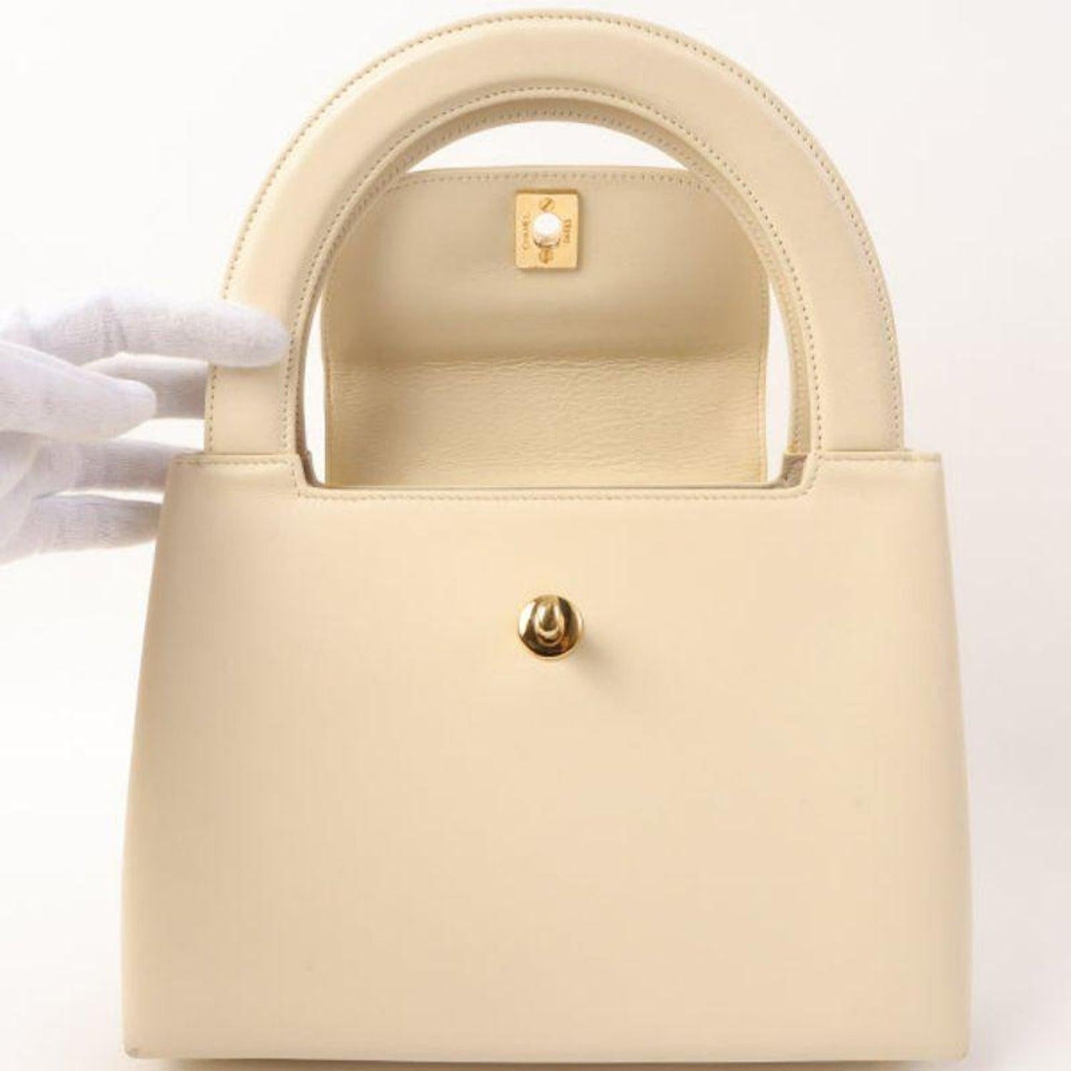 Chanel 1998 Rare Vintage Light Beige Caviar Kelly Top Handle Classic Flap Bag 11