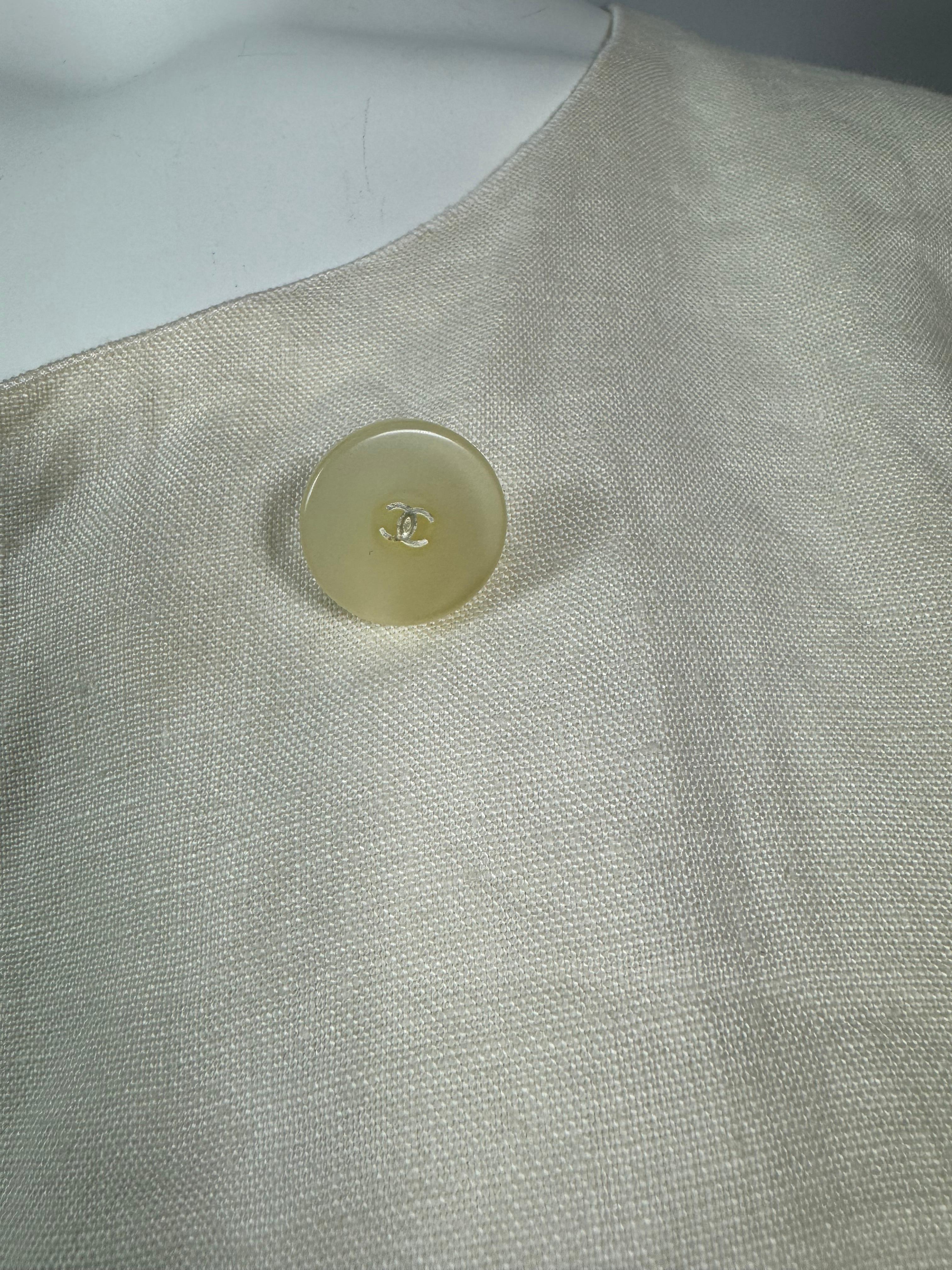 Haut court Chanel Vintage 2000 Cruise ivoire en lin - Taille 40 en vente 2
