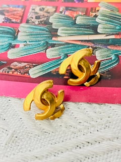 Chanel Vintage 2000 Iconic Classic Gold Matte Logo CC Coco Openwork Earrings