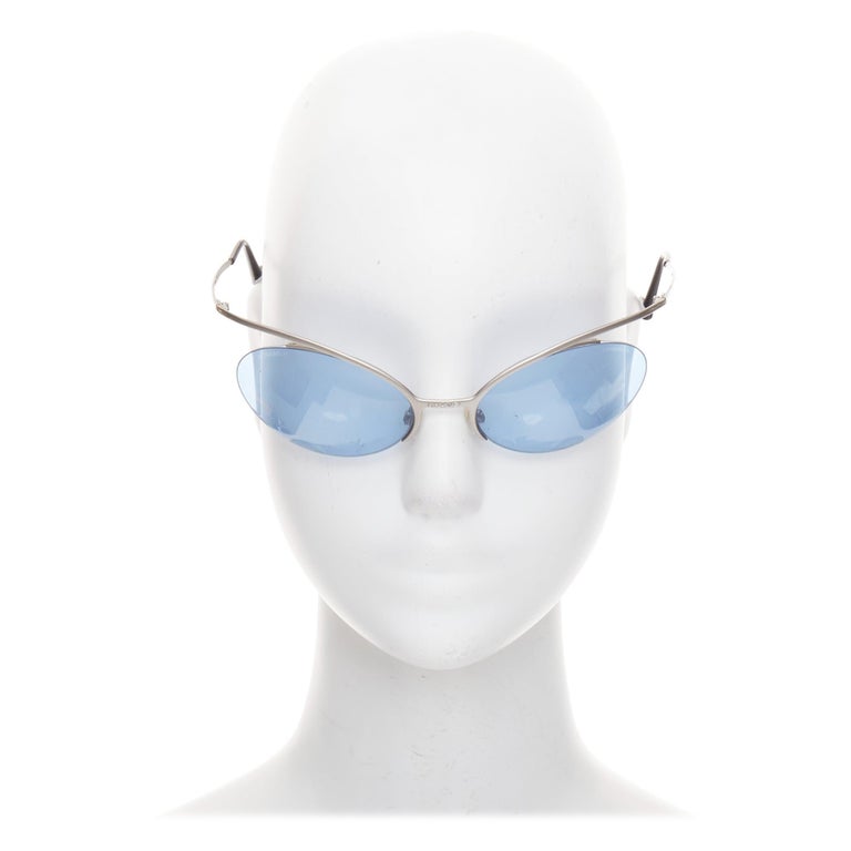 CHANEL Vintage 2000 Runway silver blue metal futuristic  display picture 3