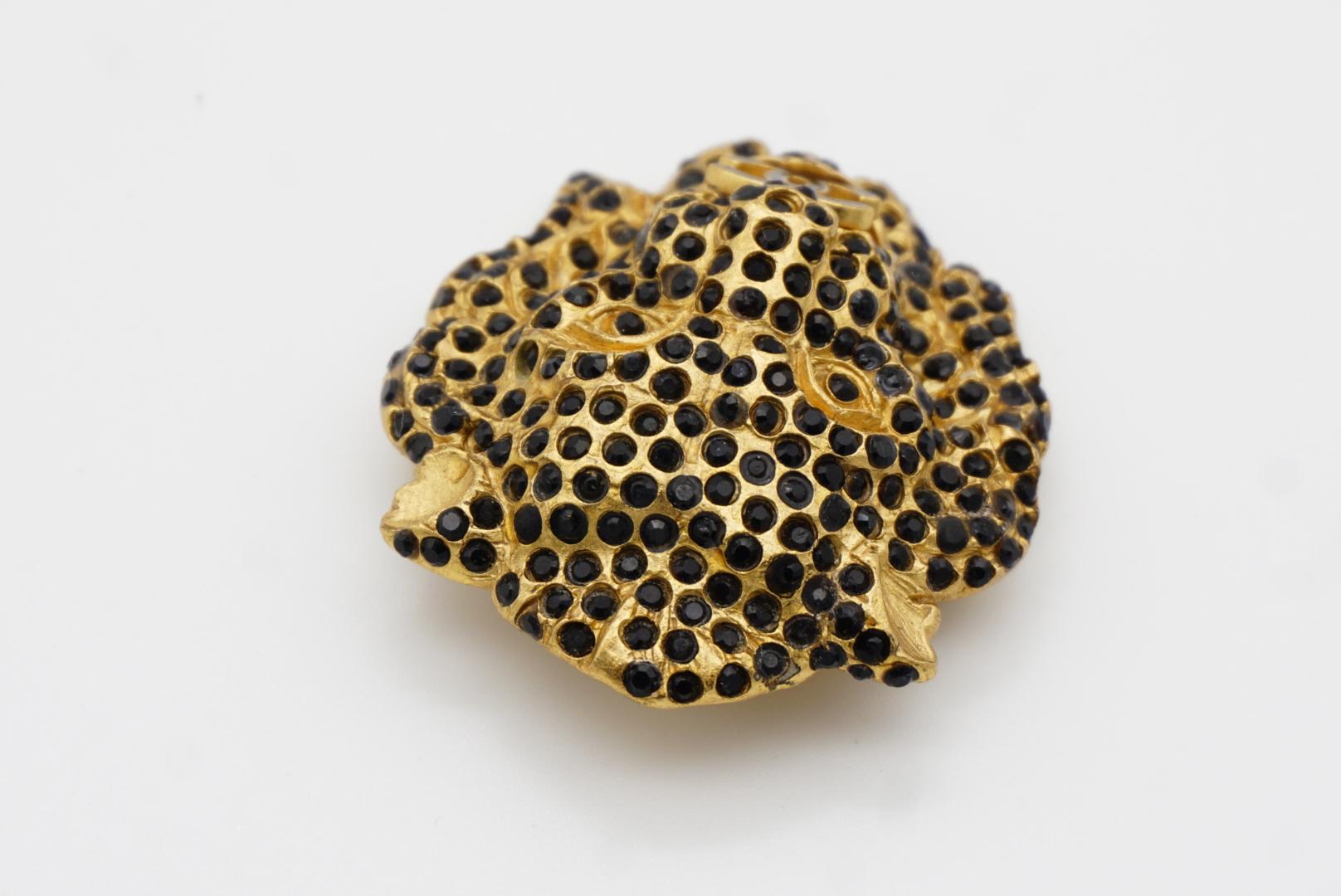 Chanel Vintage 2001 Lion Head Black Crystals Logo Coco CC Gold Brooch Pendant 7