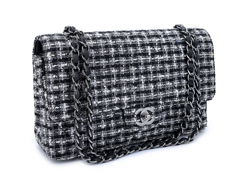 Chanel Vintage 2004 Black White Tweed Medium Classic Double Flap Bag SHW  67659 For Sale at 1stDibs