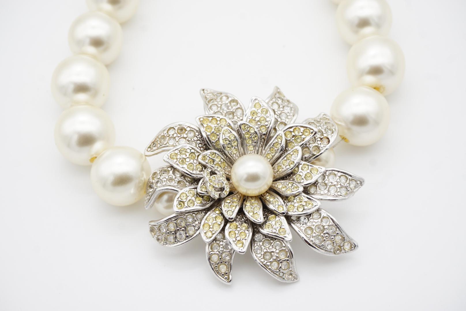 Chanel Vintage 2005 Large CC Logo Crystals Flower Blossom White Pearls Necklace 7