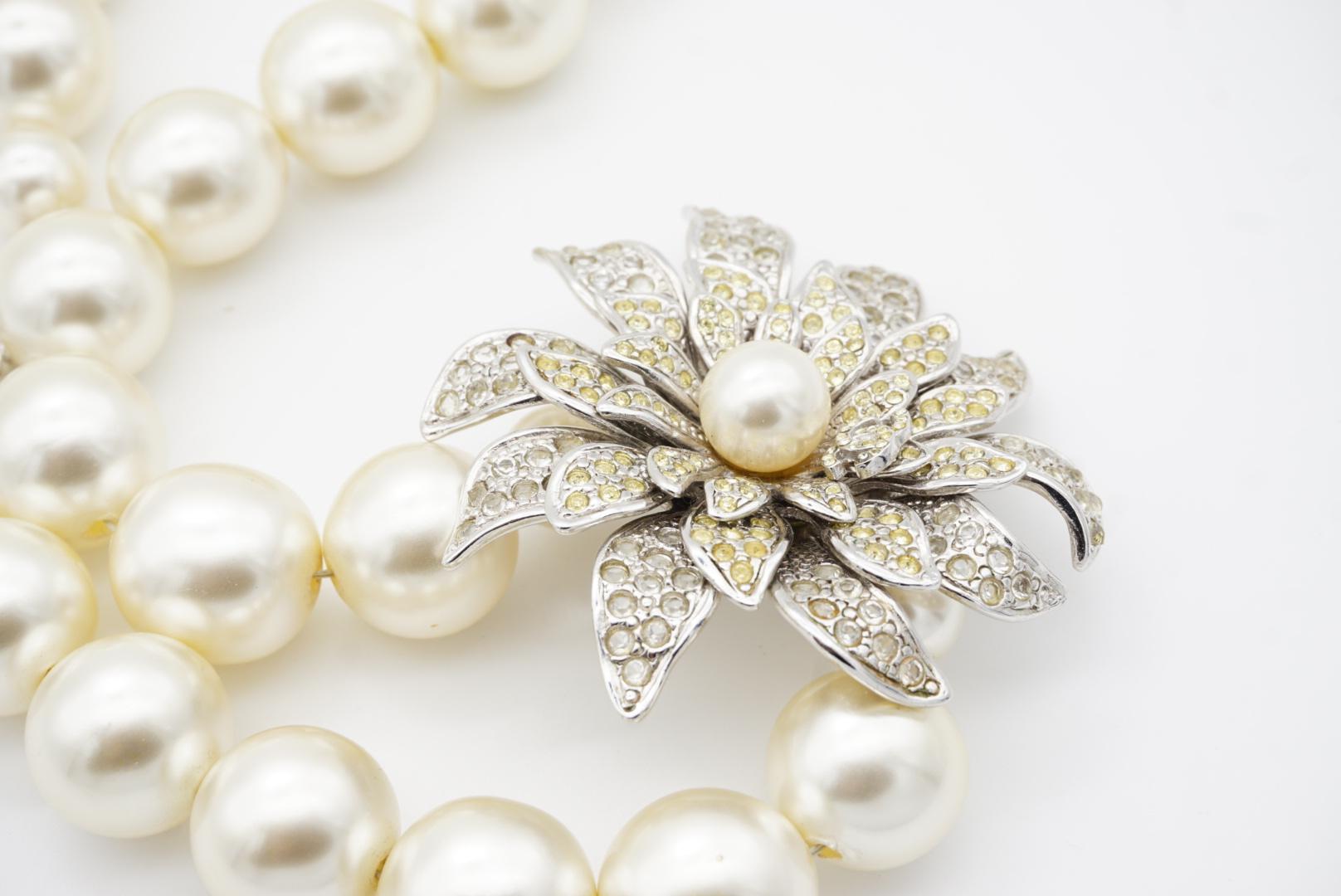 Chanel Vintage 2005 Large CC Logo Crystals Flower Blossom White Pearls Necklace 9