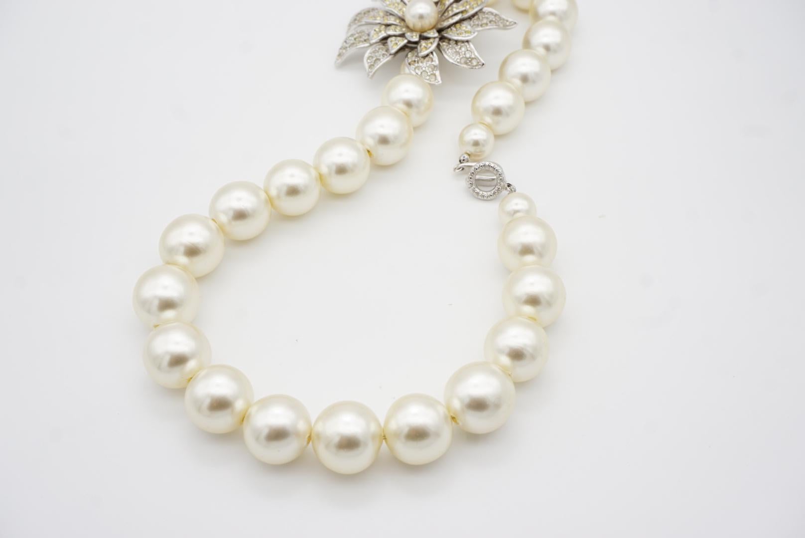 Chanel Vintage 2005 Large CC Logo Crystals Flower Blossom White Pearls Necklace 10