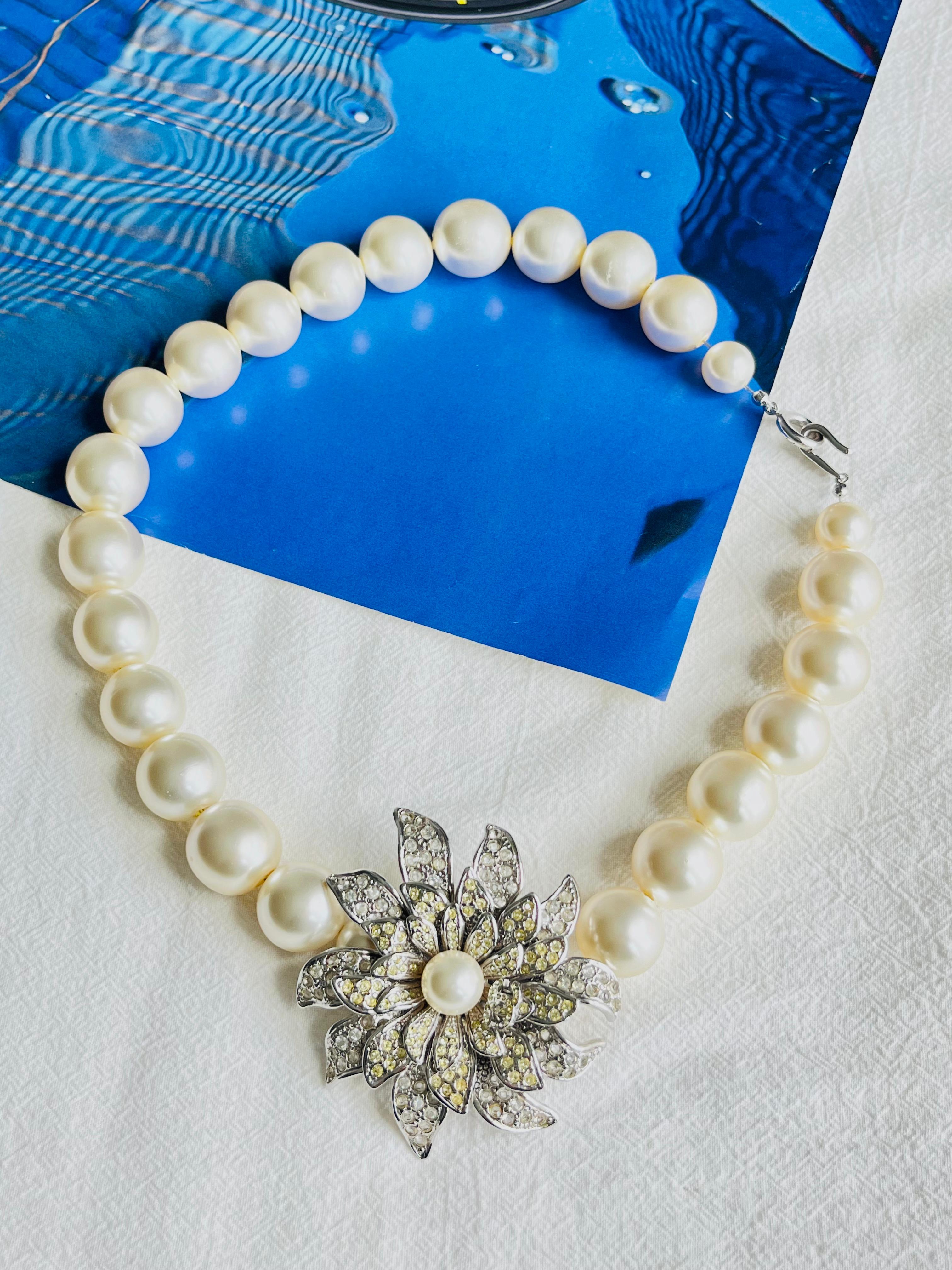 Art Deco Chanel Vintage 2005 Large CC Logo Crystals Flower Blossom White Pearls Necklace