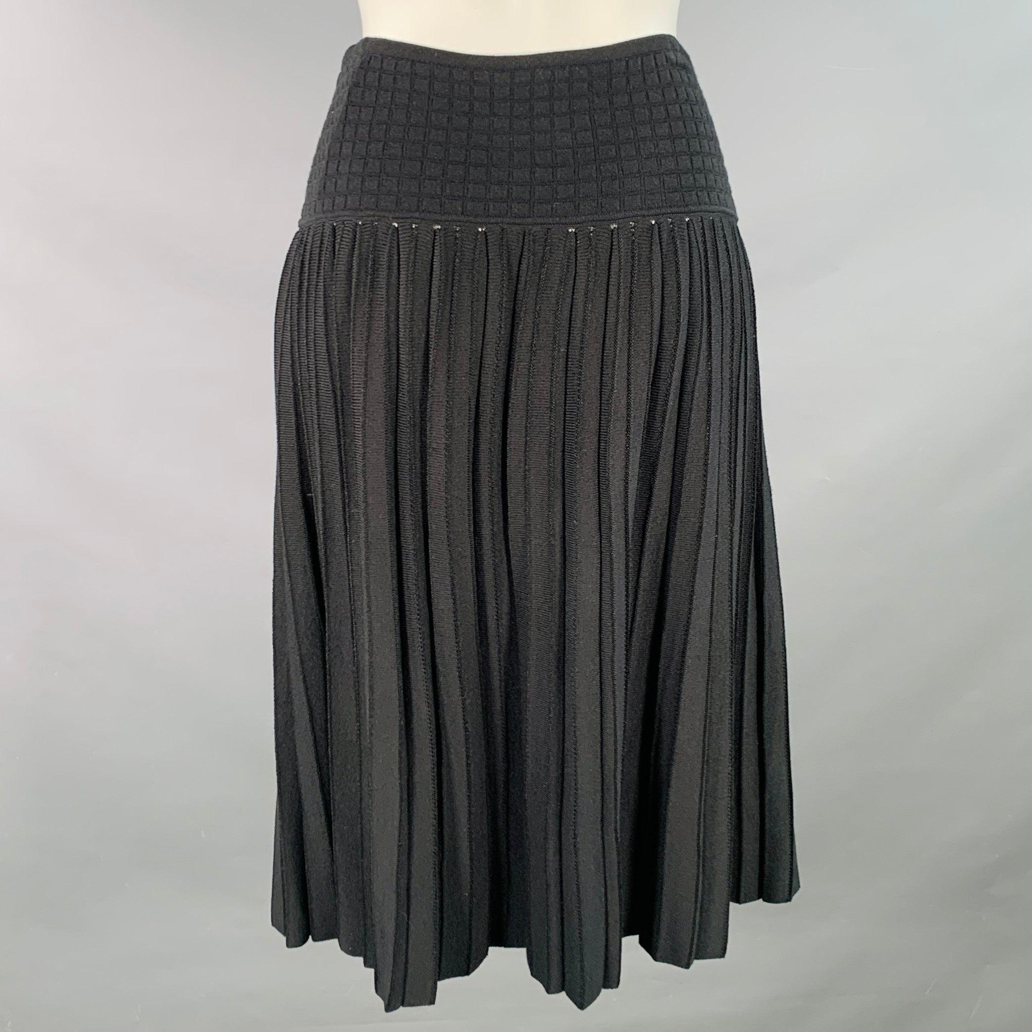 Donna Chanel Vintage 2005 Taglia 6 Gonna a pieghe in misto viscosa nera con elastico in vita in vendita