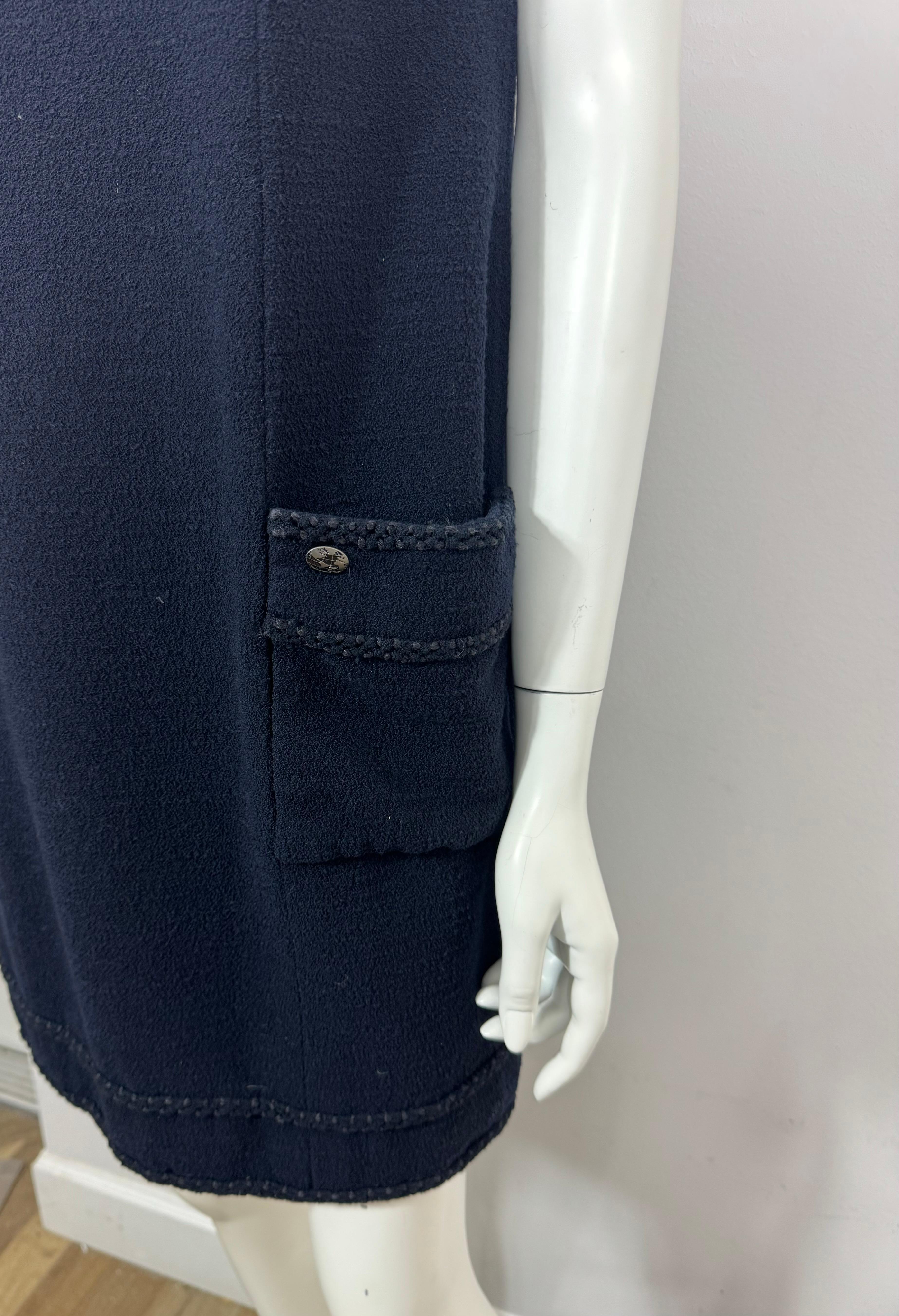 Women's Chanel Vintage 2008 Cruise Navy Wool Shift Dress-Size 44 For Sale