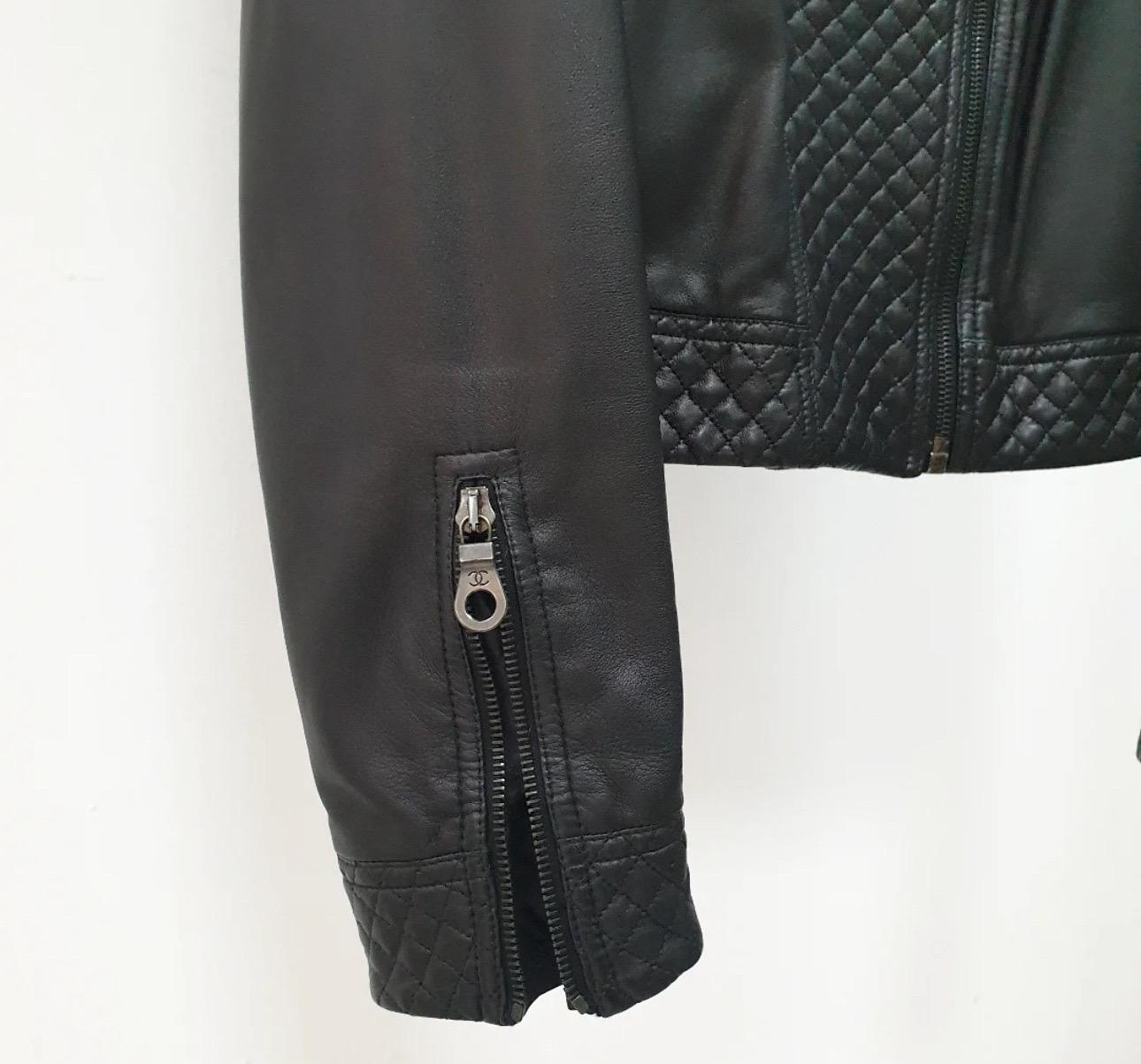 Chanel Vintage 2010 Veste de motard Sz.40 en vente 5