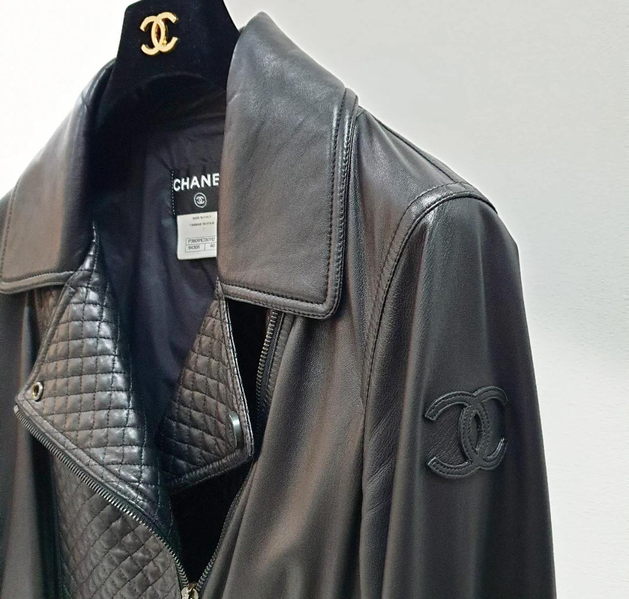 Noir Chanel Vintage 2010 Veste de motard Sz.40 en vente