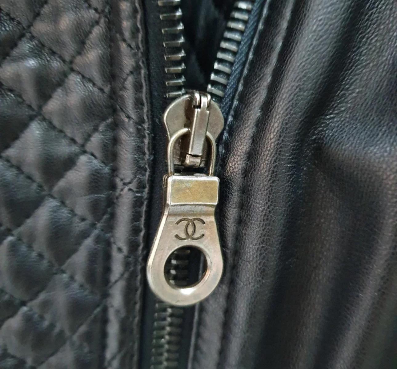 Chanel Vintage 2010 Veste de motard Sz.40 en vente 1