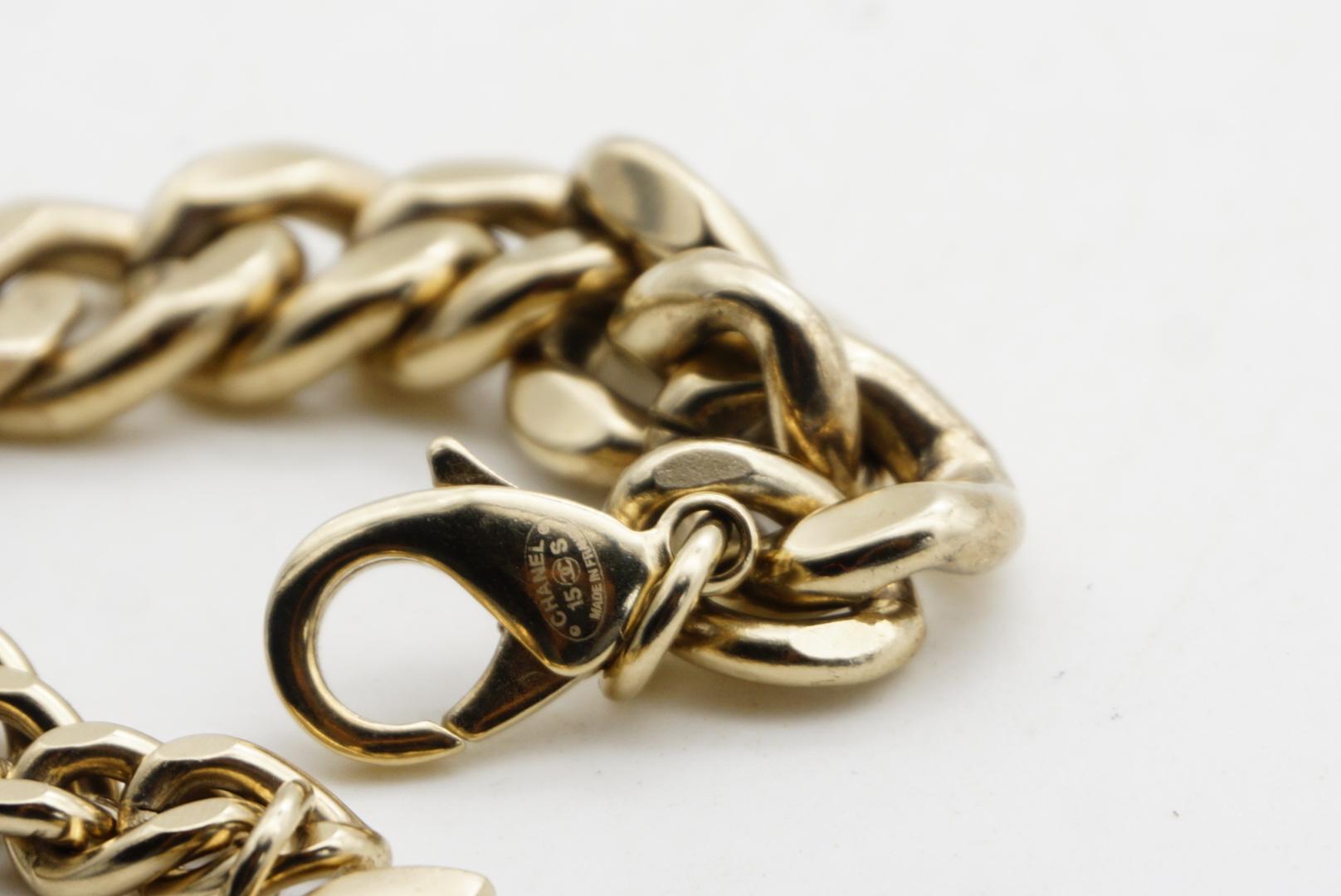 Chanel Vintage 2015 Logo CC Coco Red Mosaico Ciondolo Ottagono Omega Bracciale A Link in vendita 8