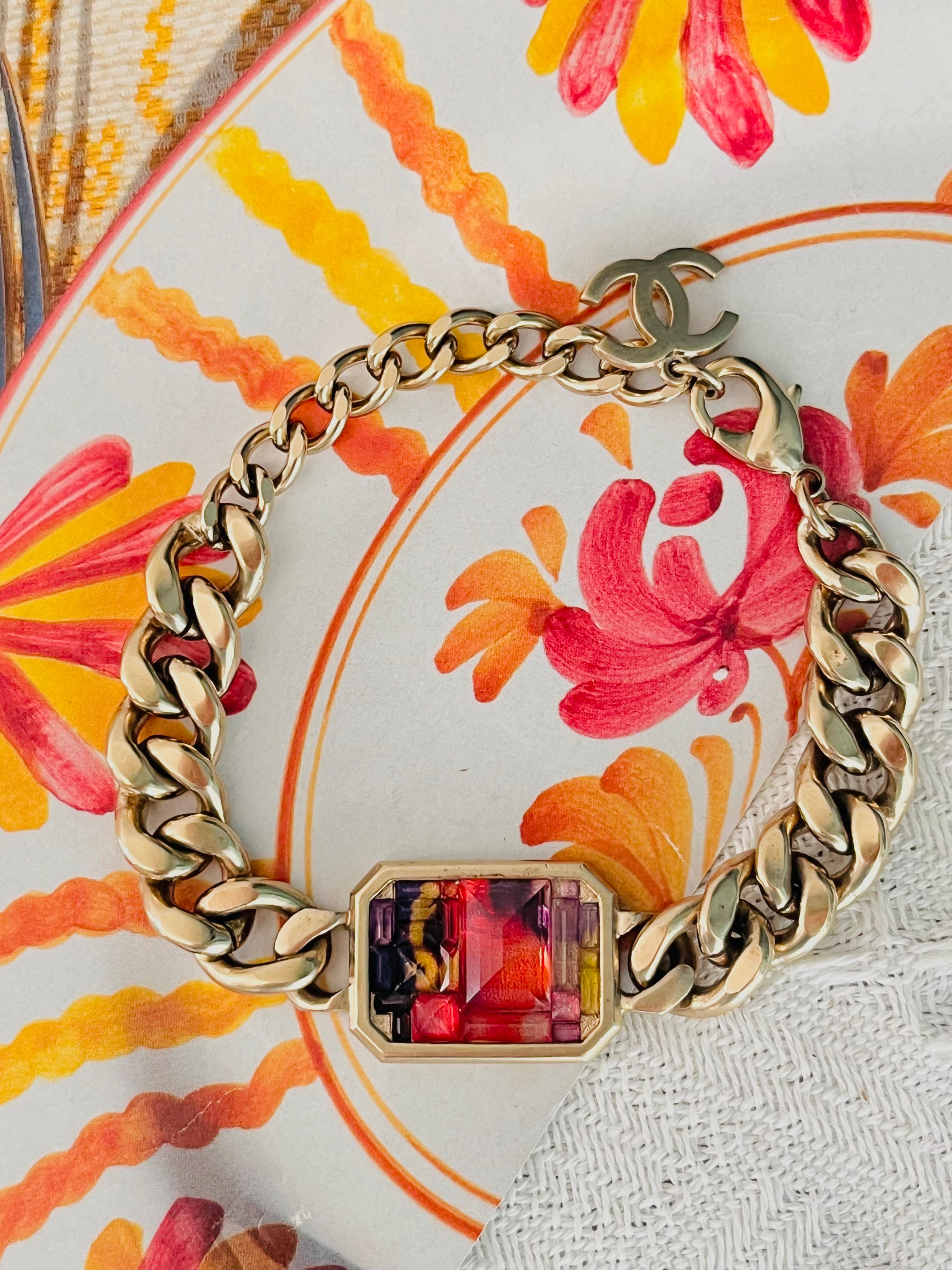 Art Déco Chanel Vintage 2015 Logo CC Coco Red Mosaico Ciondolo Ottagono Omega Bracciale A Link in vendita