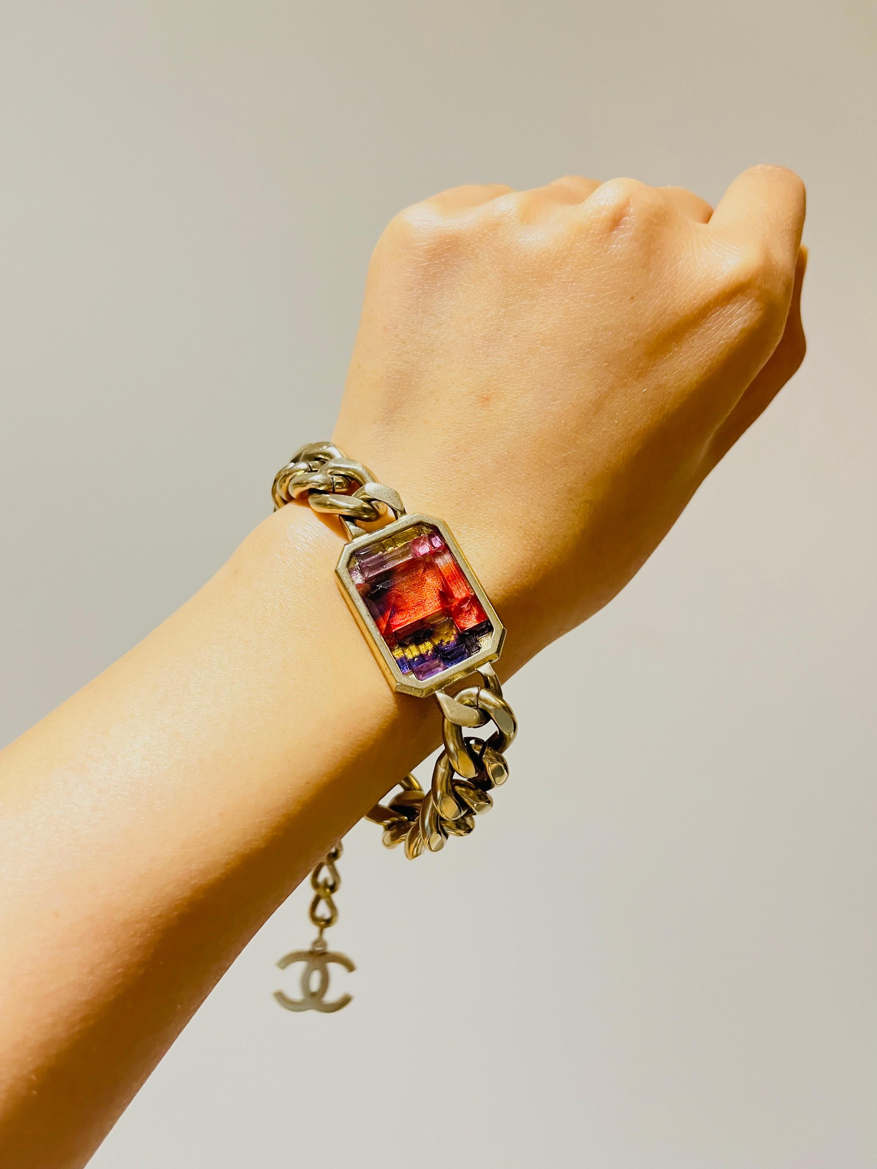 Chanel Vintage 2015 Logo CC Coco Red Mosaico Ciondolo Ottagono Omega Bracciale A Link in vendita 1
