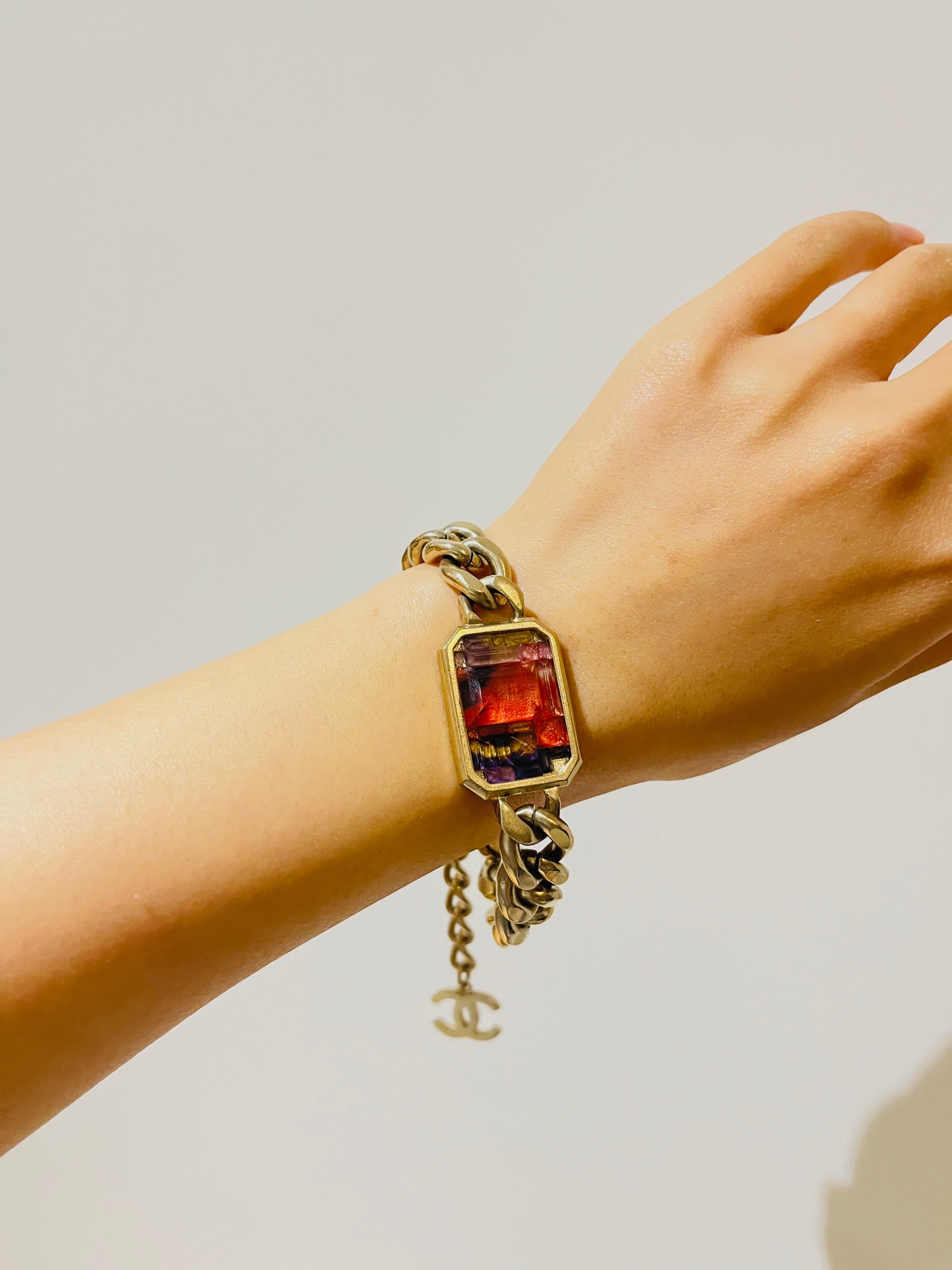 Chanel Vintage 2015 Logo CC Coco Red Mosaico Ciondolo Ottagono Omega Bracciale A Link in vendita 3